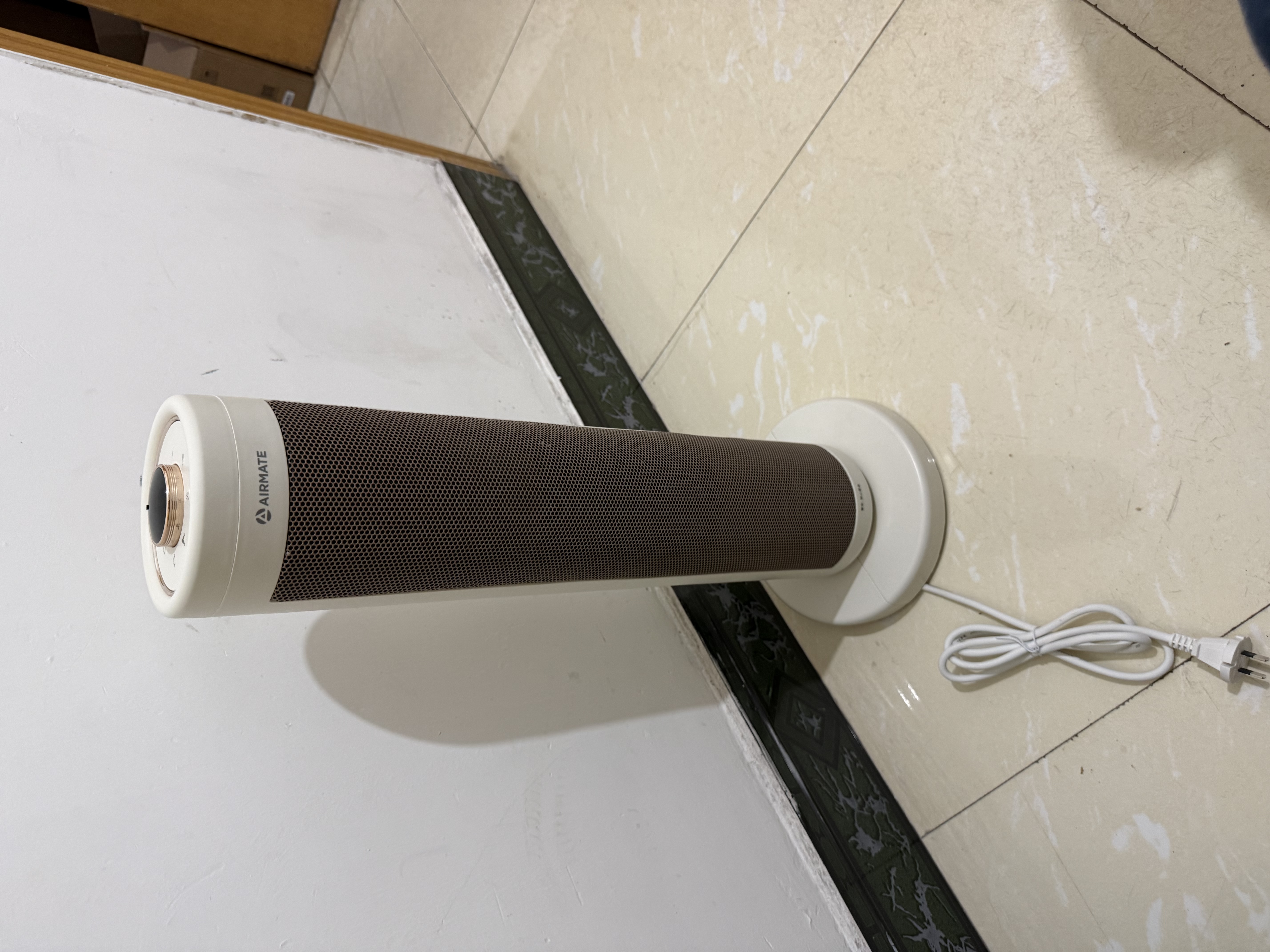 艾美特（AIRMATE）【超级单品】暖风机/石墨烯取暖器/电暖器/电热取暖器 家用全屋升温电暖气小型小太阳热风机 K72 实拍图