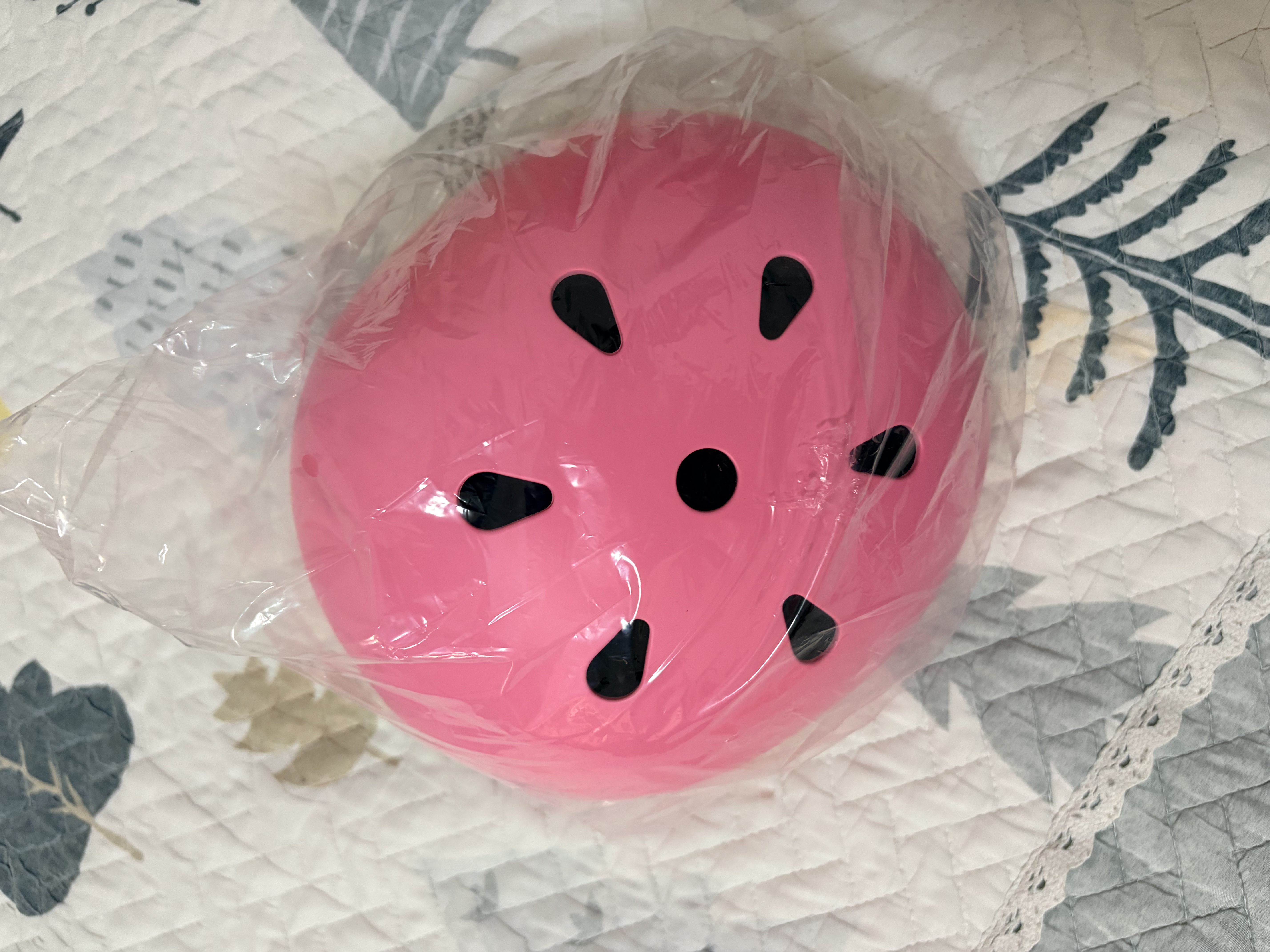 京东京造儿童头盔轮滑护具骑行平衡车自行车防摔护臀护具3-6-12岁 粉色 实拍图