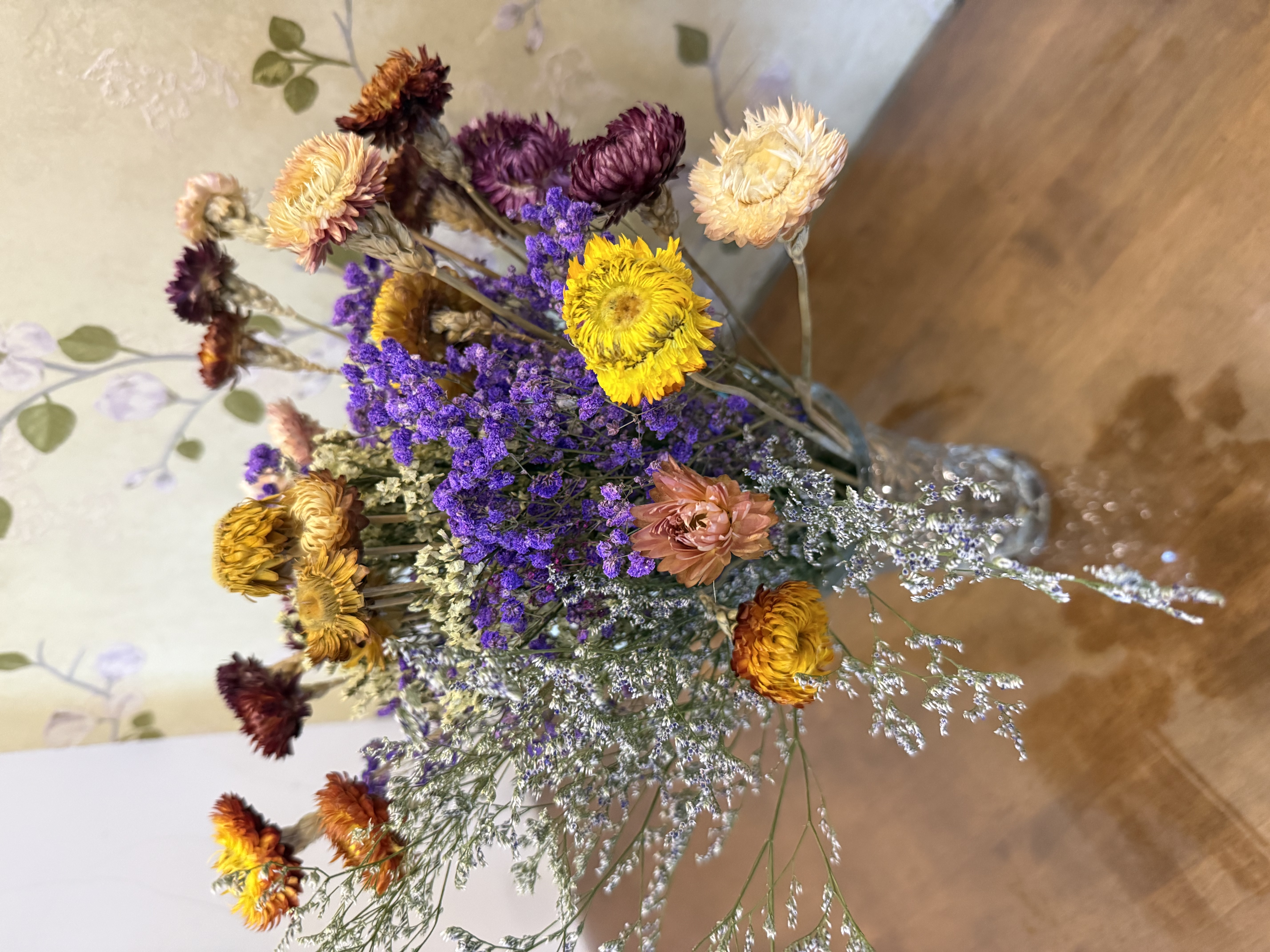 爱满干花 真花 云南麦杆菊花小雏菊天然风干花束摆设插花网红装饰摆件 麦秆菊彩色一束（20朵） 干树枝 实拍图