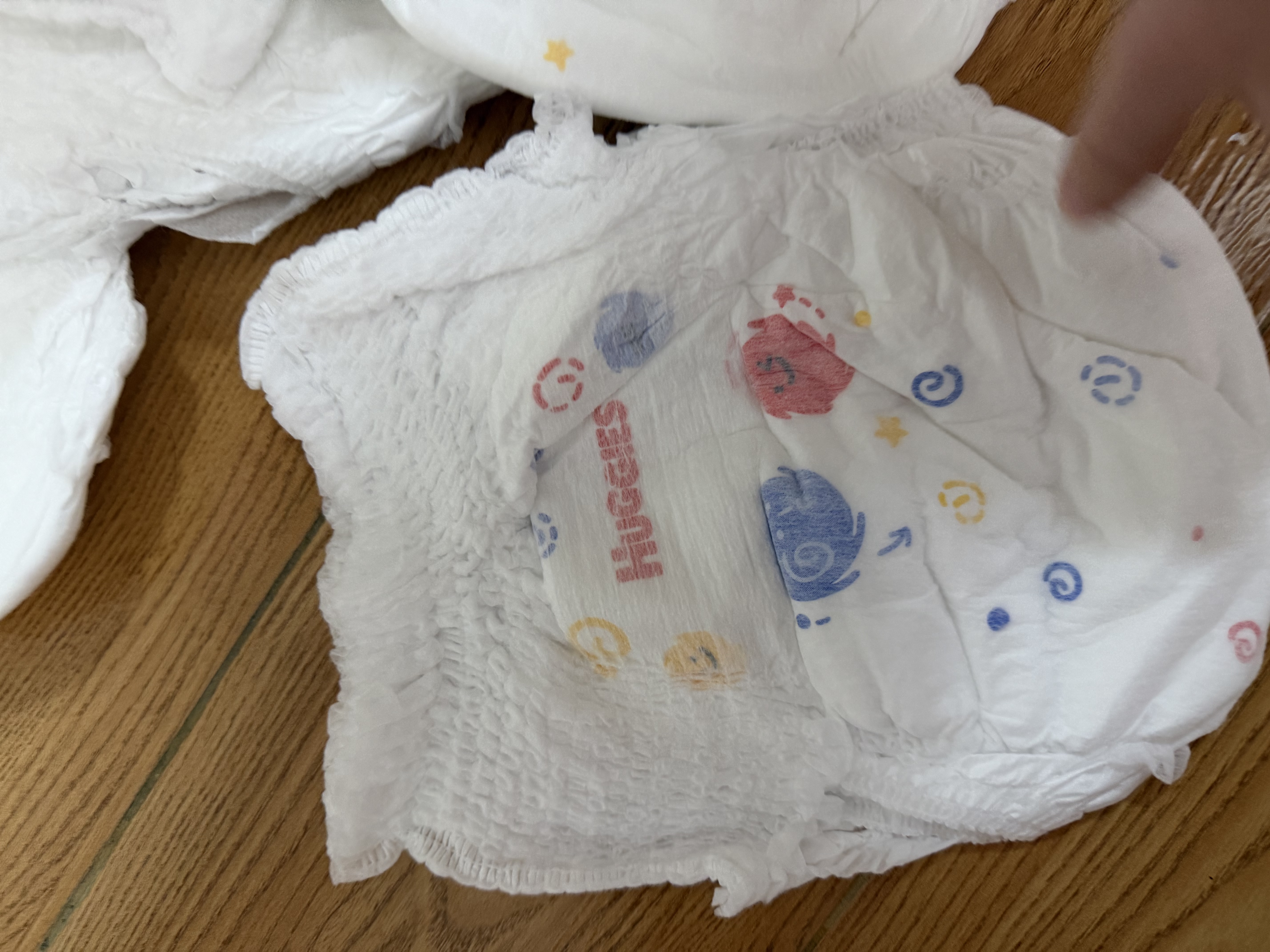 好奇（Huggies）金装小黑洞拉拉裤XXL74(15kg以上)尿不湿【速干不易红】 实拍图