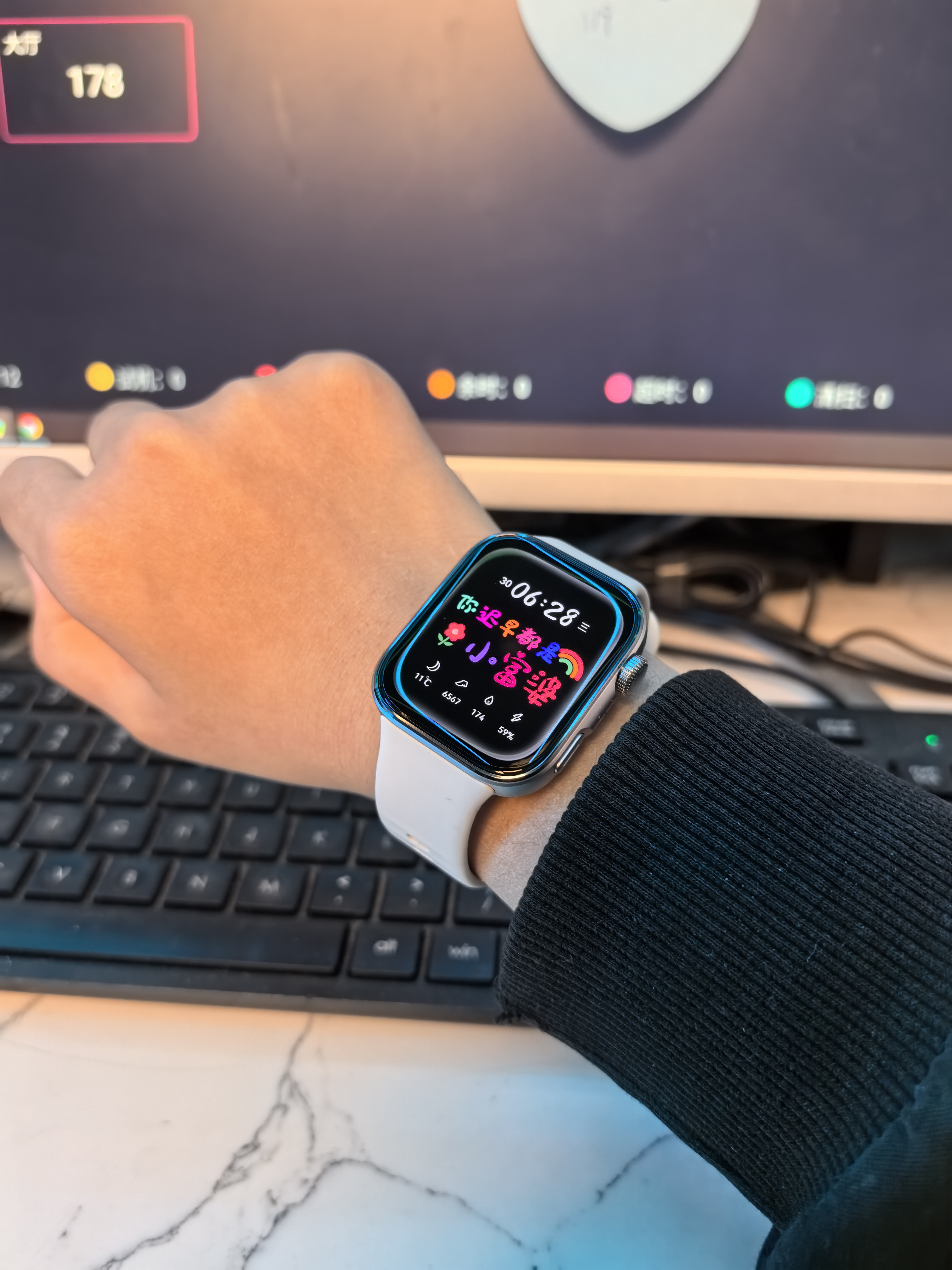 HUAWEI WATCH FIT 4 【银河耀迹双表带套装】悦动白氟橡胶表带超轻薄大屏潮流运动蓝牙通话睡眠监测fit4 实拍图