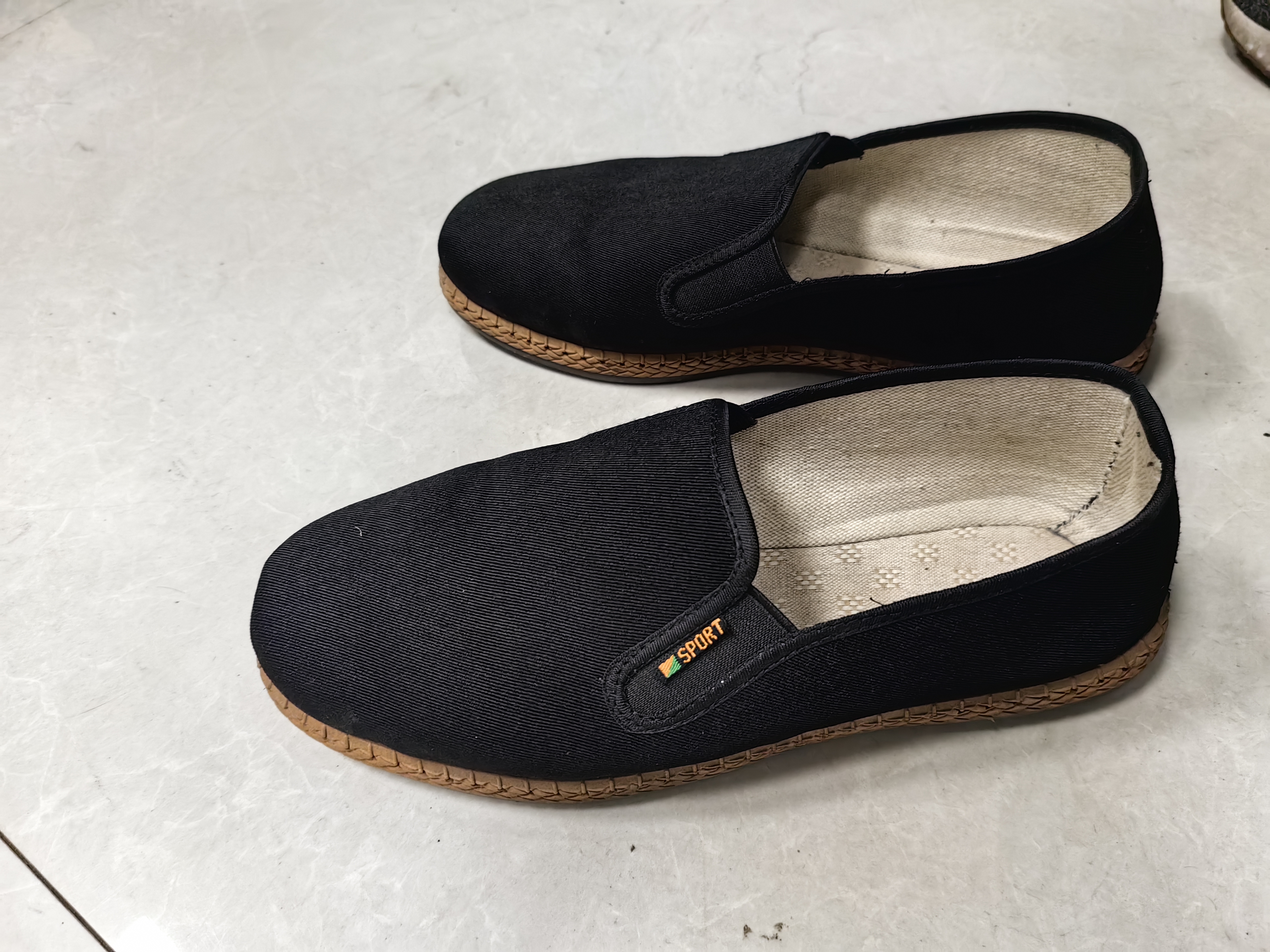 意迪森老北京布鞋正品艾草透气不捂脚防滑柔软舒适一脚蹬黑布鞋 黑色 43 实拍图
