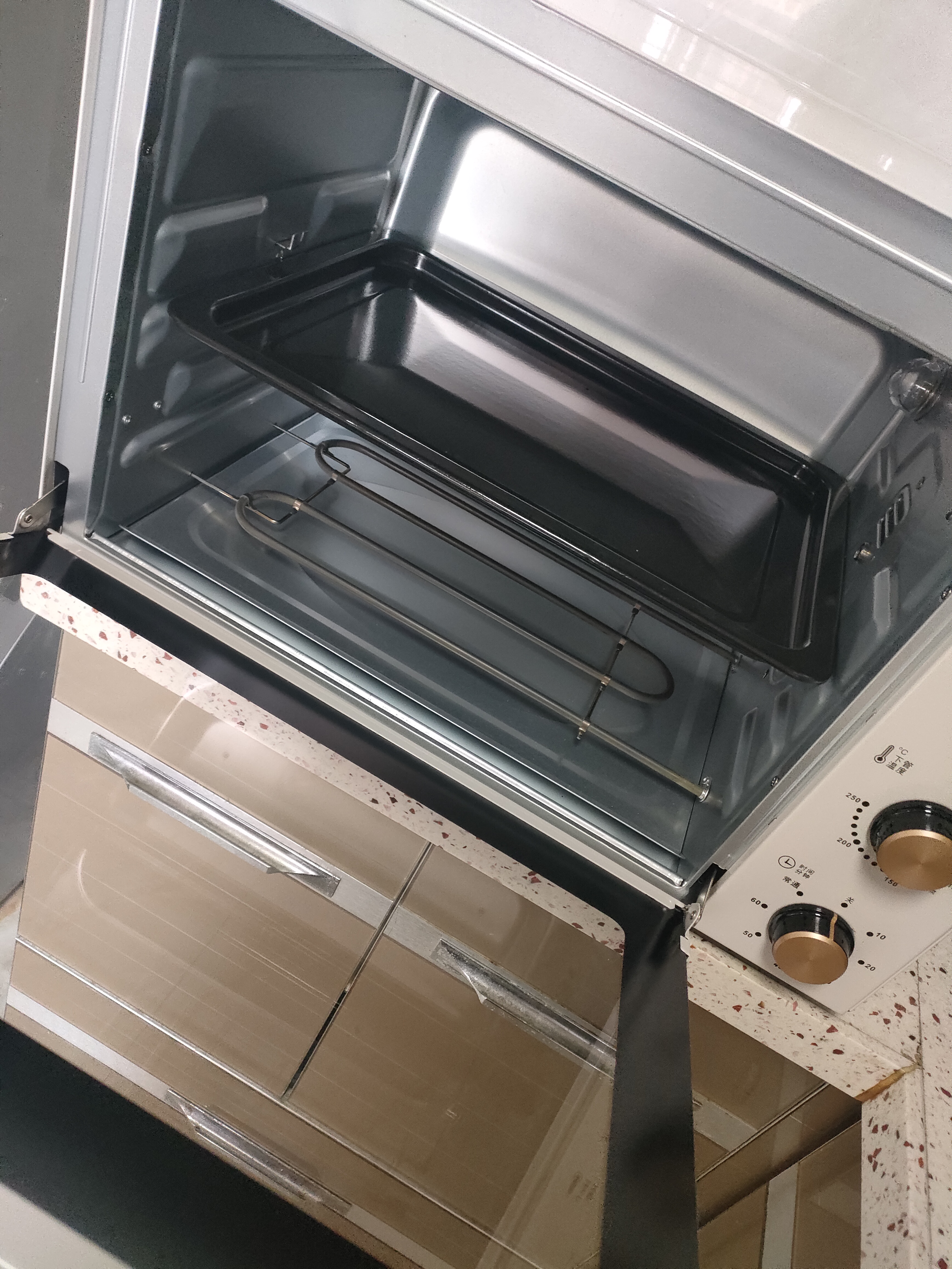 鑫厨万佳商用烤箱 专业级上下管独立控温烘焙披萨面包蛋糕烤肉叉烧烤箱 家用60升电烤箱带定时发酵热风循环 珍珠白60L(顶配豪华款） 实拍图