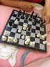 得力（deli）磁石国际象棋小学生桌游厚实便携式折叠棋盘益智桌游露营开学礼物 实拍图