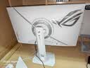 华硕ROG XG27ACMEG-W 27英寸显示器2K电竞显示器2K 240Hz超频260Hz HDR400 G-Sync 0.3ms响应 HDMI 2.1 实拍图