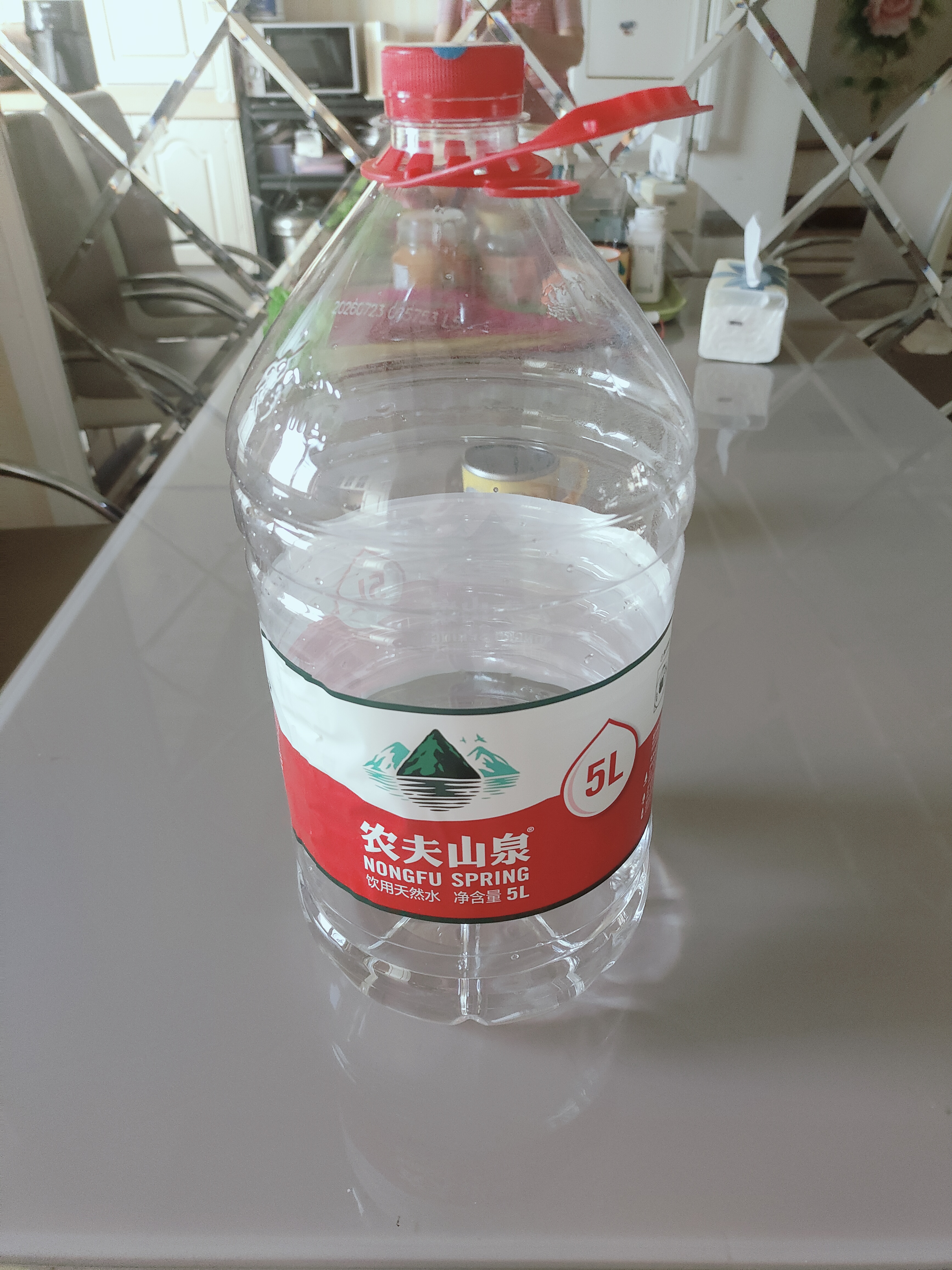 农夫山泉饮用水 饮用天然水5L*4桶 整箱装 桶装水塑膜随机包装 实拍图
