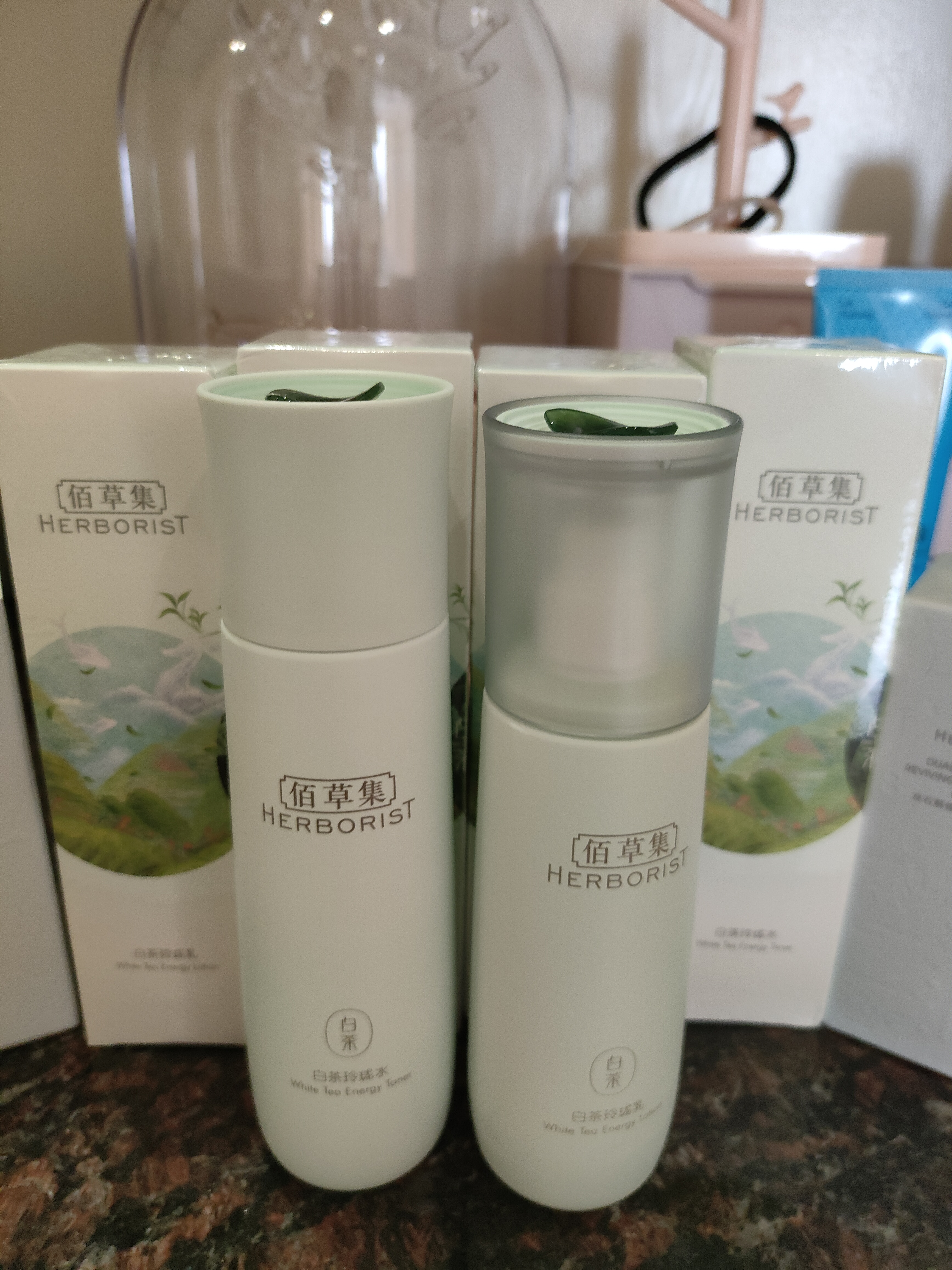 佰草集【11.11现货抢购】白茶玲珑水乳套装补水保湿护肤品化妆品 实拍图