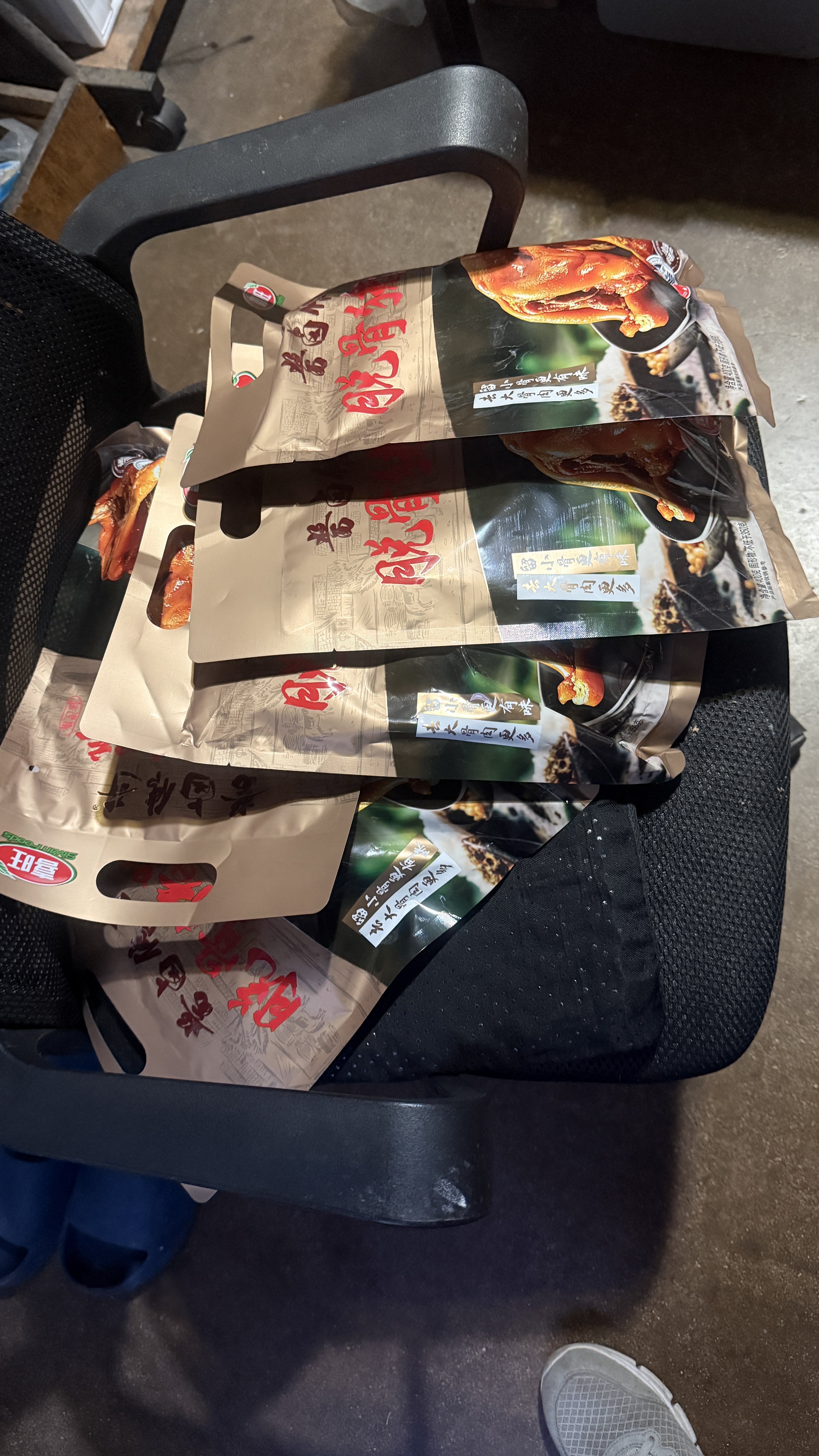 喜旺脱骨猪蹄400g五香熟食猪脚零食卤味猪蹄特产方便即食无大骨 实拍图