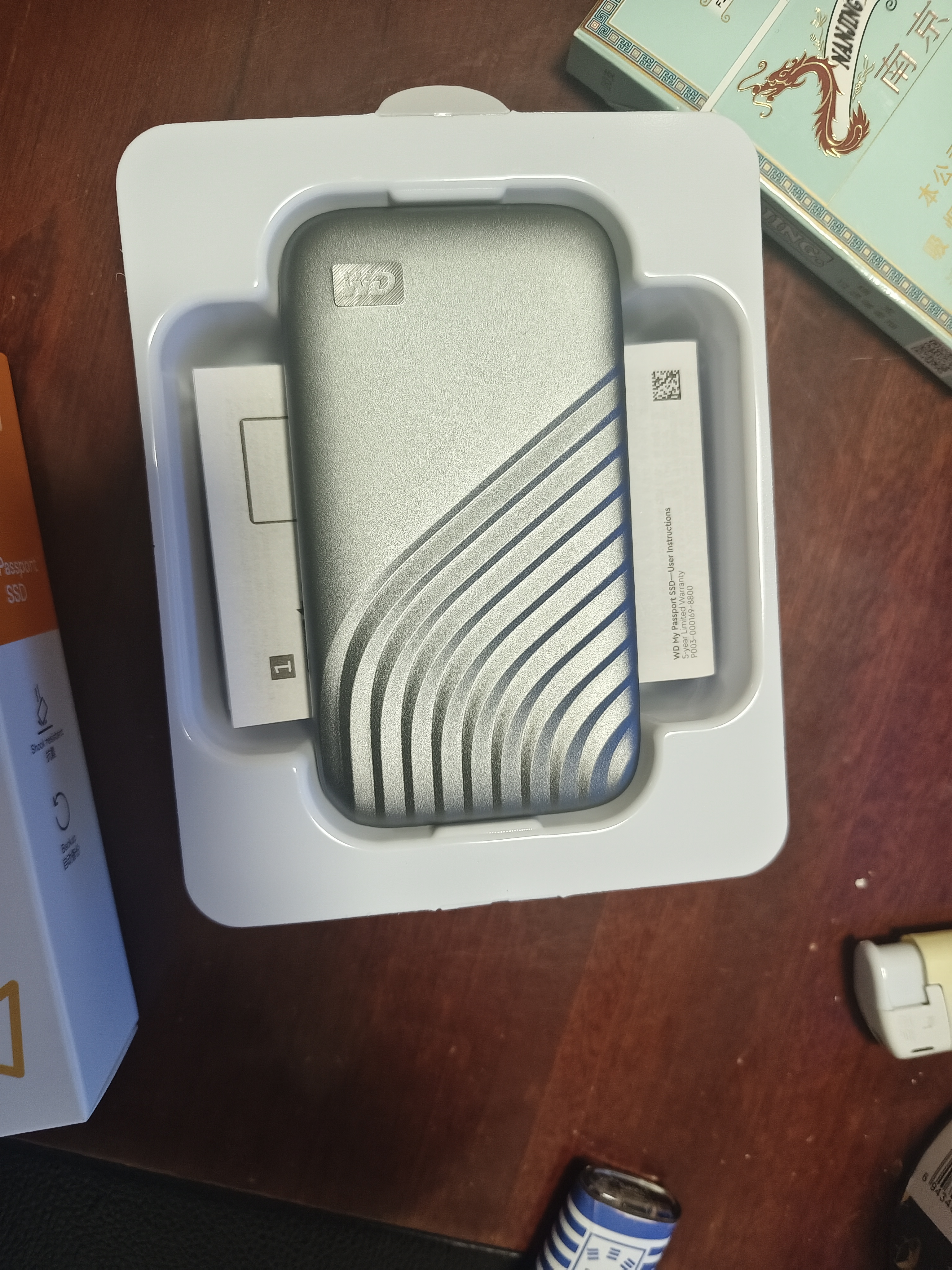 西部数据（WD）2TB NVMe 移动固态硬盘（PSSD）My Passport随行SSD type-c接口 1050MB/s 手机直连笔记本两用外接 实拍图