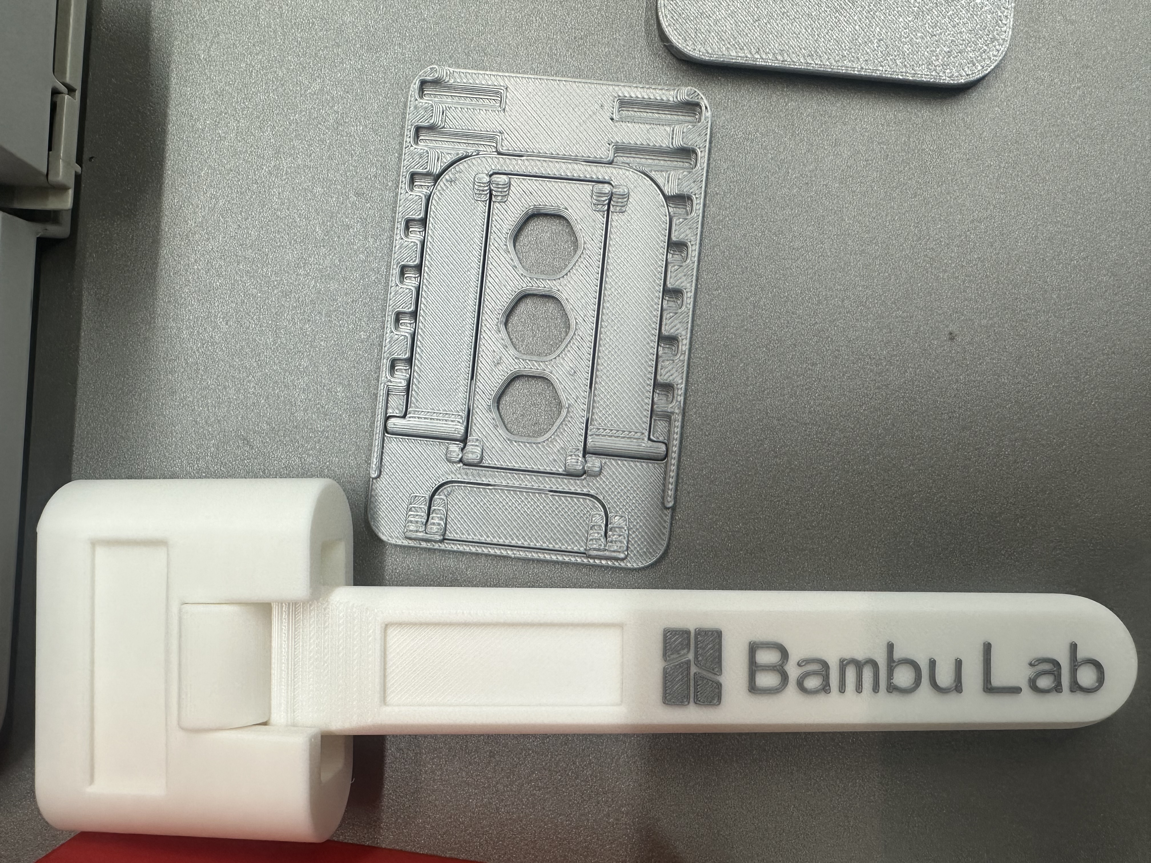 拓竹PLA Basic基础 3D打印耗材 高韧性易打印 RFID智能参数识别--净重1kg 黑色10101 含料盘 实拍图