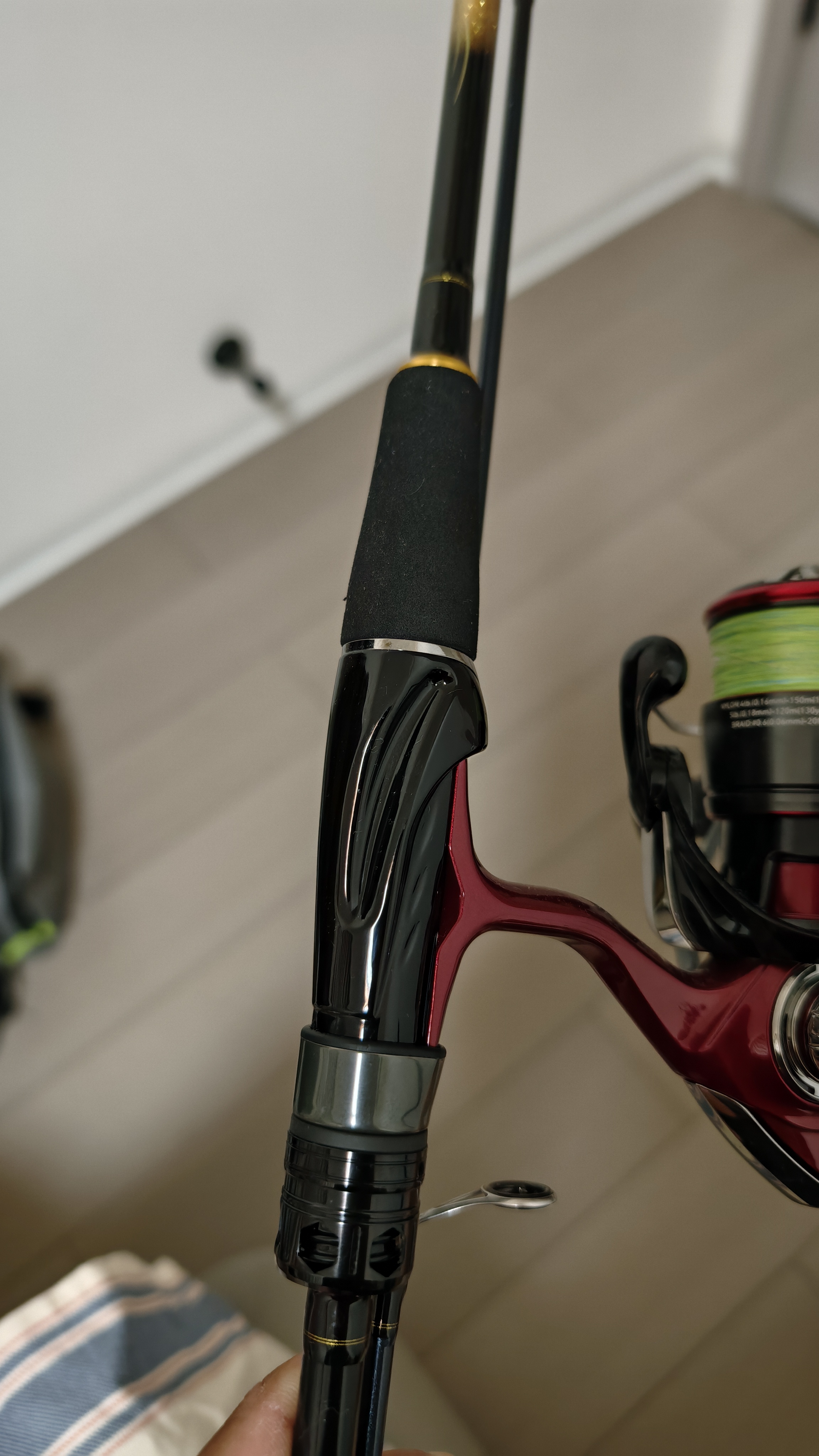 达亿瓦（DAIWA） 一击GL路亚竿 泛用微物虫竿雷强竿全环境通用进口鱼竿远投竿碳素 1.98m 2代-S66ML（2节中软调直柄） 不支持使用/试用后退换货 实拍图