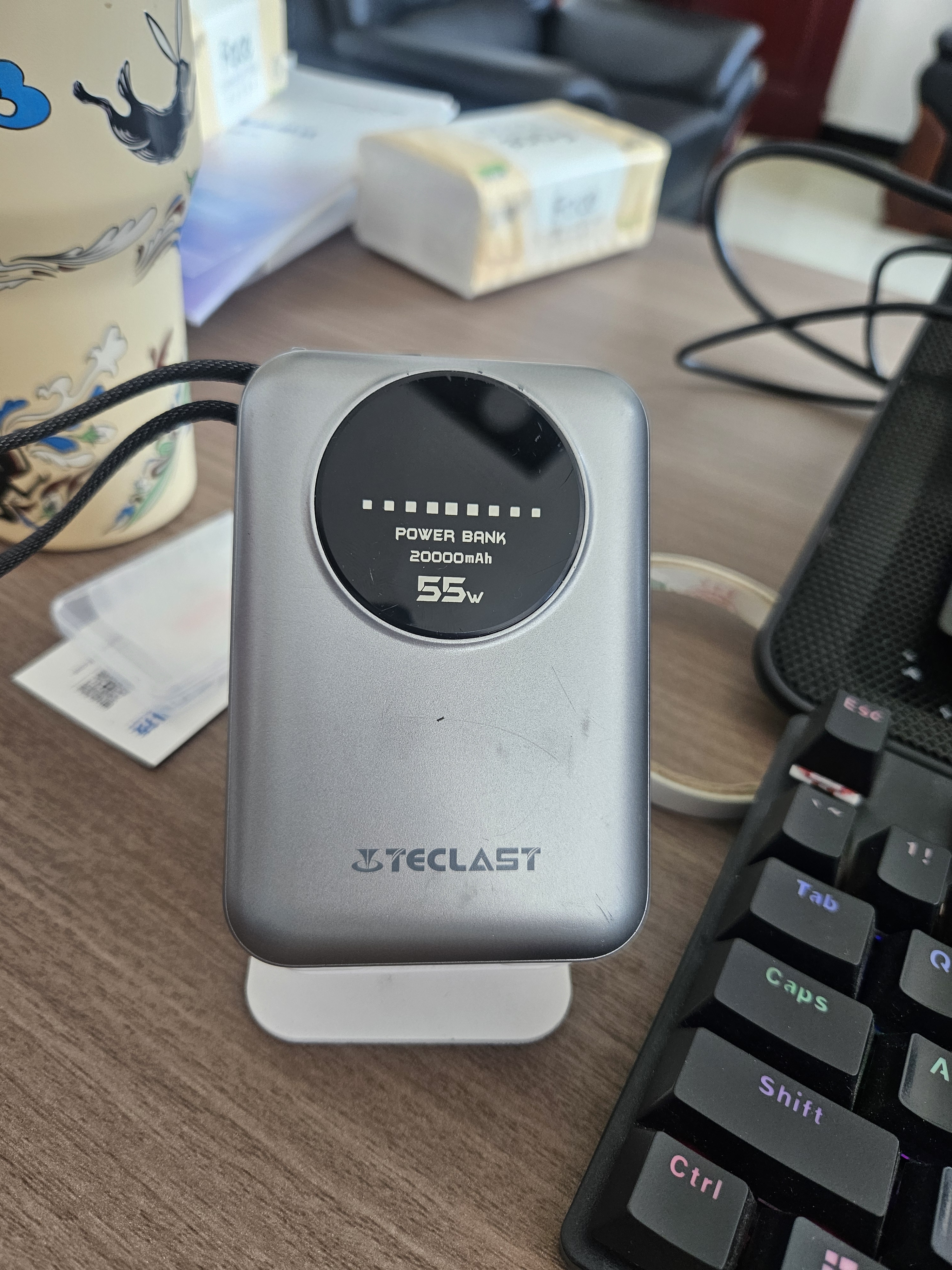 台电（TECLAST）充电宝【3C认证】20000毫安时自带线55W疾速秒充小巧可上飞机移动电源适用于苹果小米电脑钛银灰 实拍图