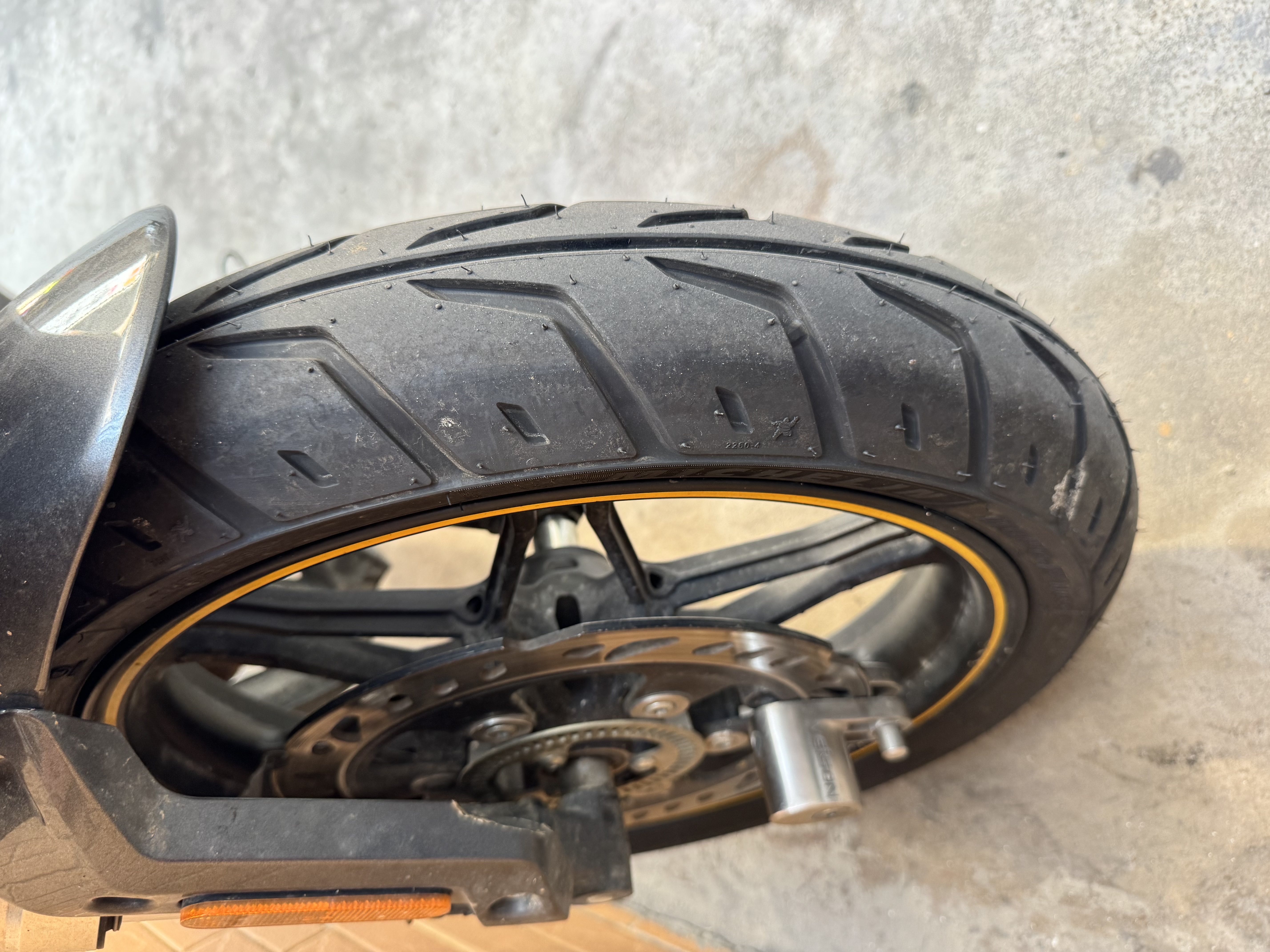 米其林（MICHELIN）摩托车轮胎 PILOT STREET 2  150/60B17  实拍图
