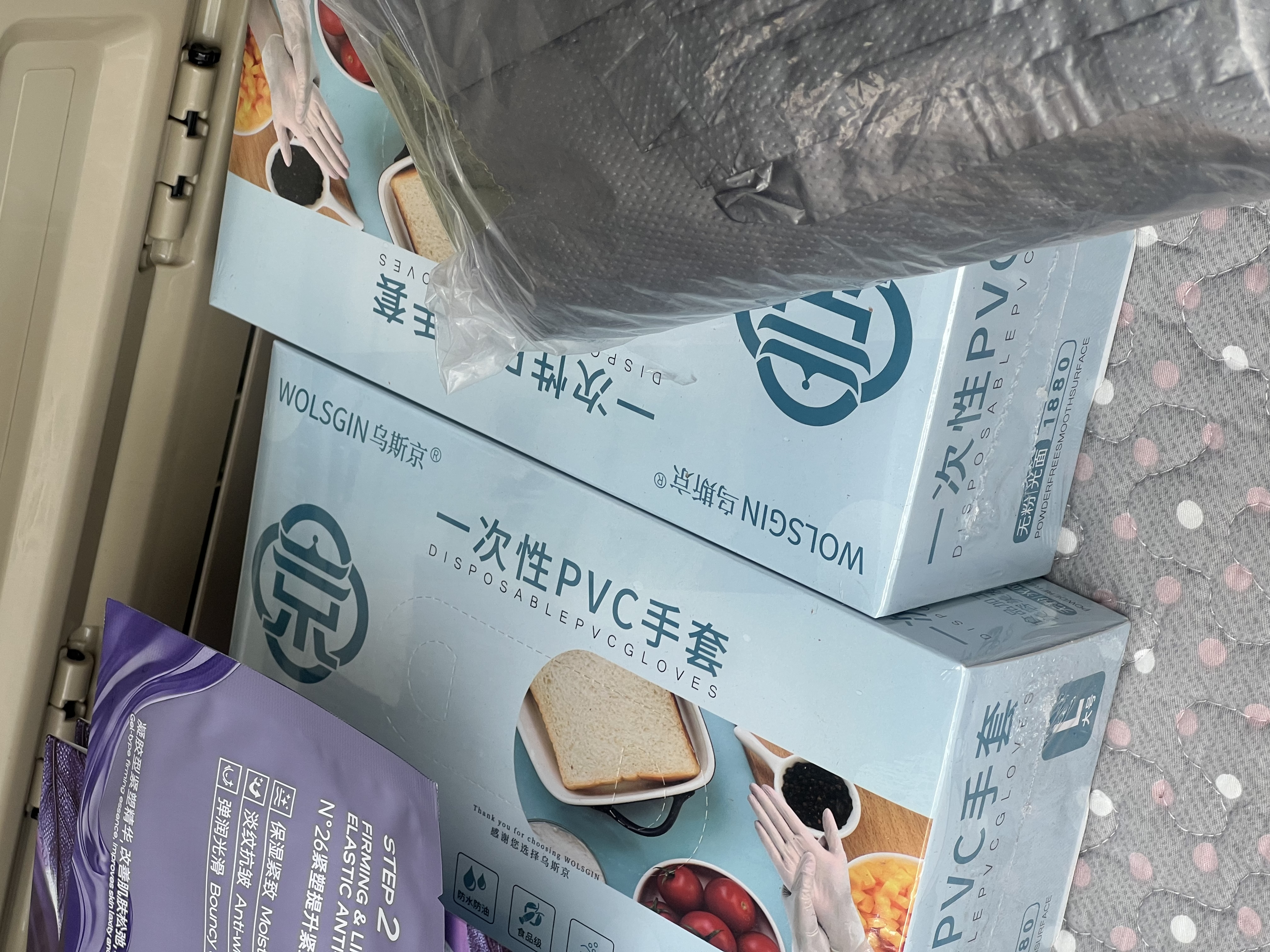 乌斯京一次性手套PVC手套100只大码食品级实验美容清洁烘焙餐饮厨房手套 实拍图