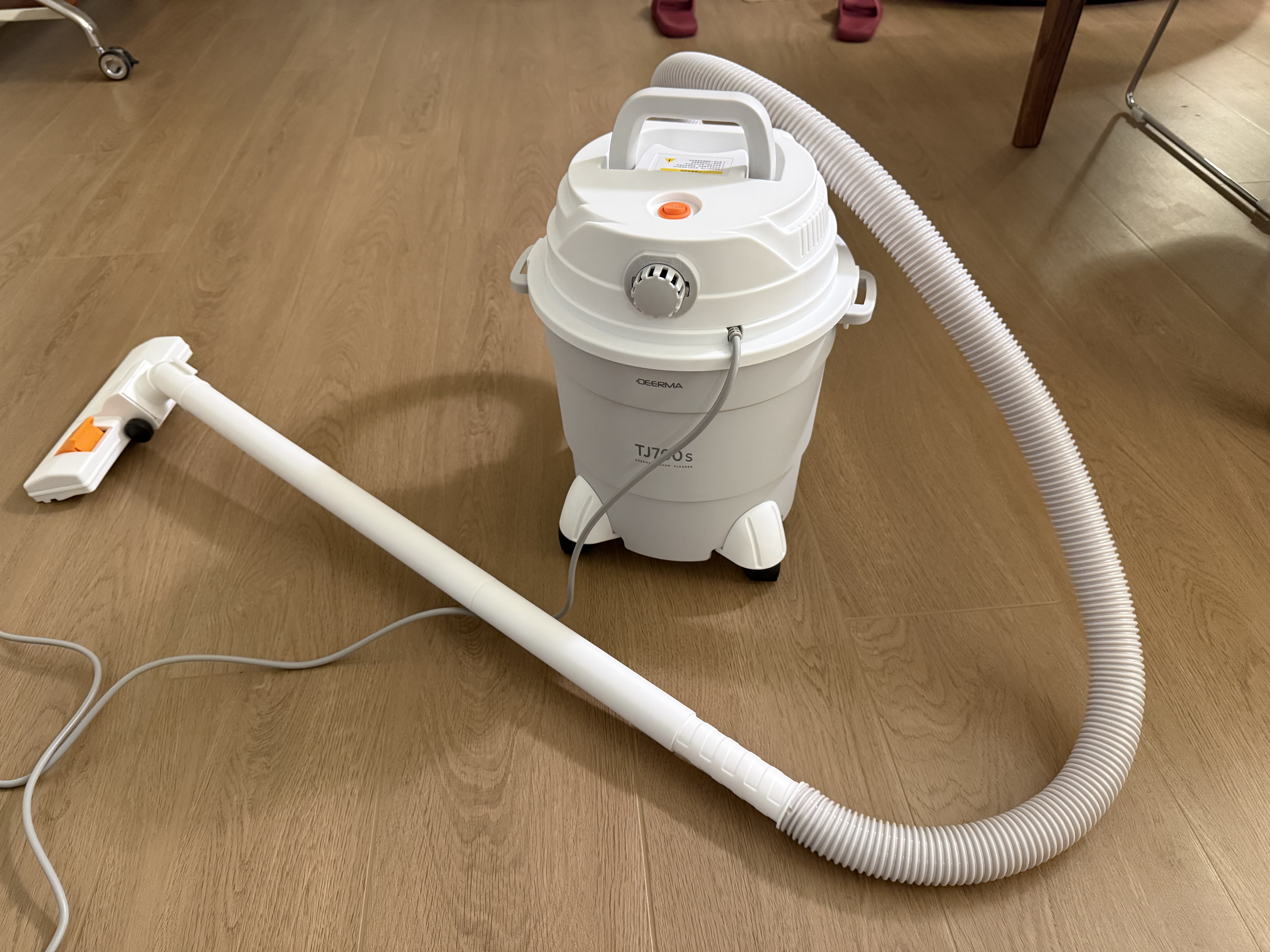 德尔玛（Deerma）【返50E卡到手102元】TJ700S 桶式吸尘器 开荒装修院子吹灰 家用商用 1200W大功率 3用吸头 实拍图