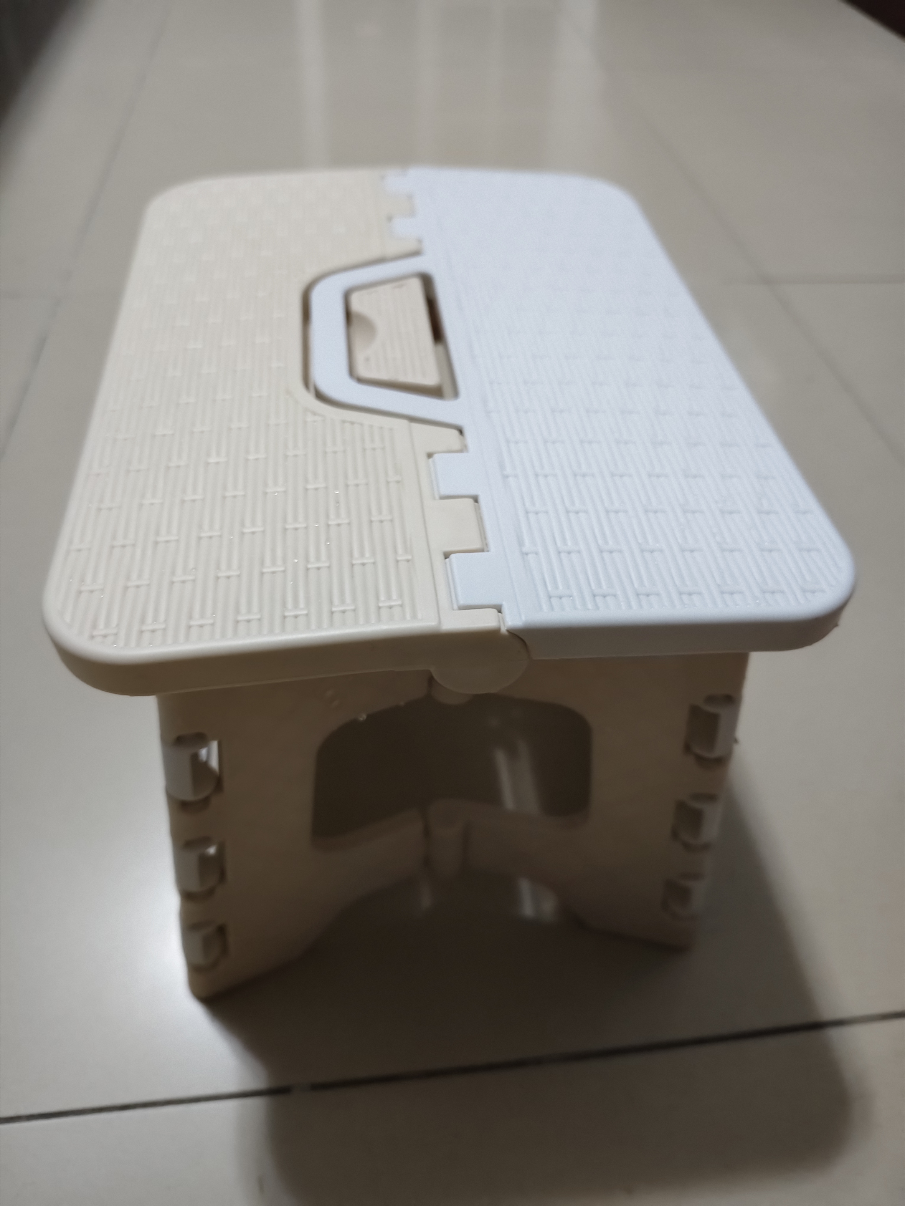 户外折叠椅塑料折叠凳子便携户外小凳子家用马扎小凳子火车小板凳 米白撞色1个装 实拍图
