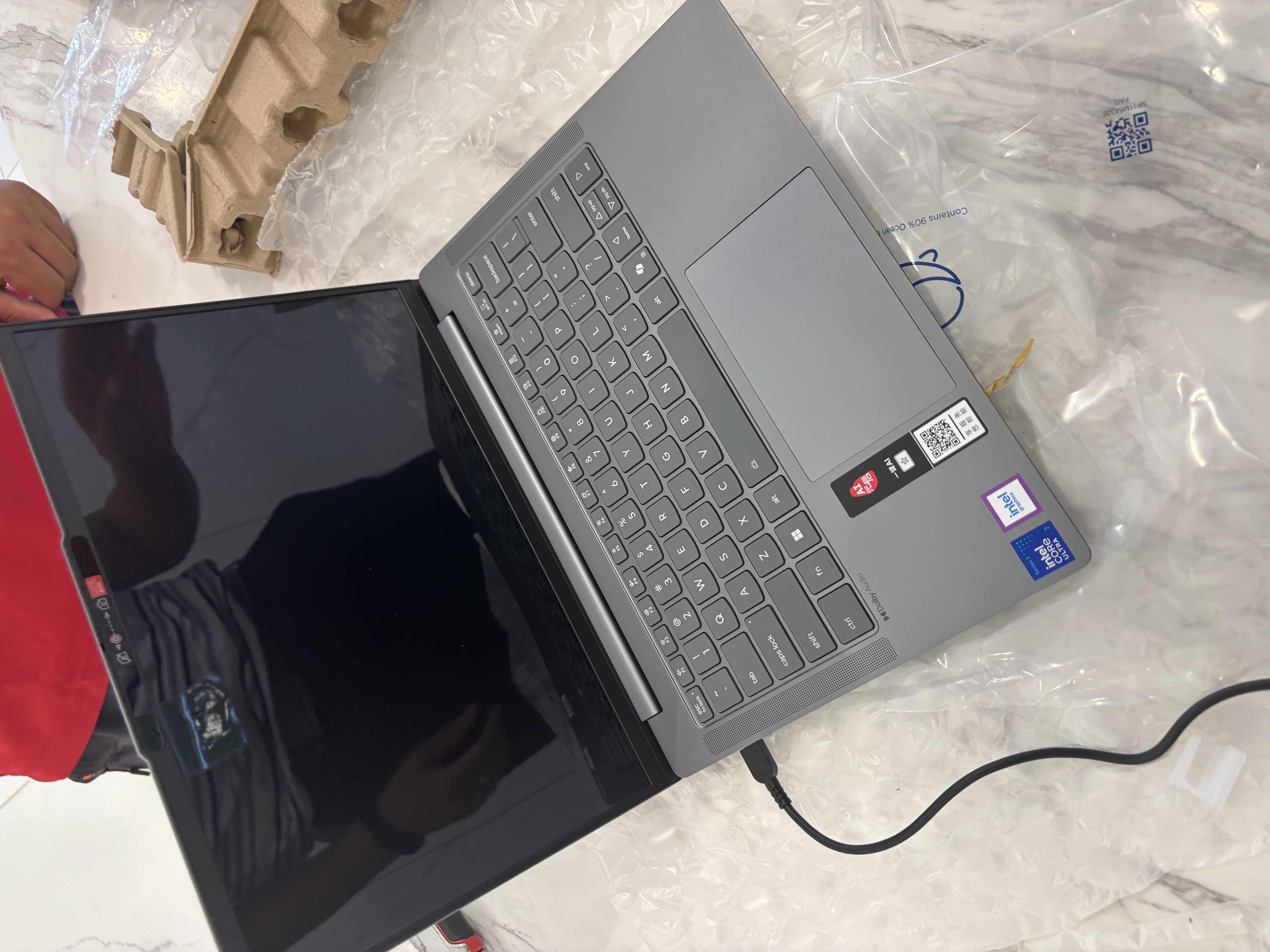 联想小新Pro14笔记本电脑 酷睿3代Ultra7 356H 32G 1T 2.8K OLED 120Hz 高性能办公轻薄本 国补 实拍图