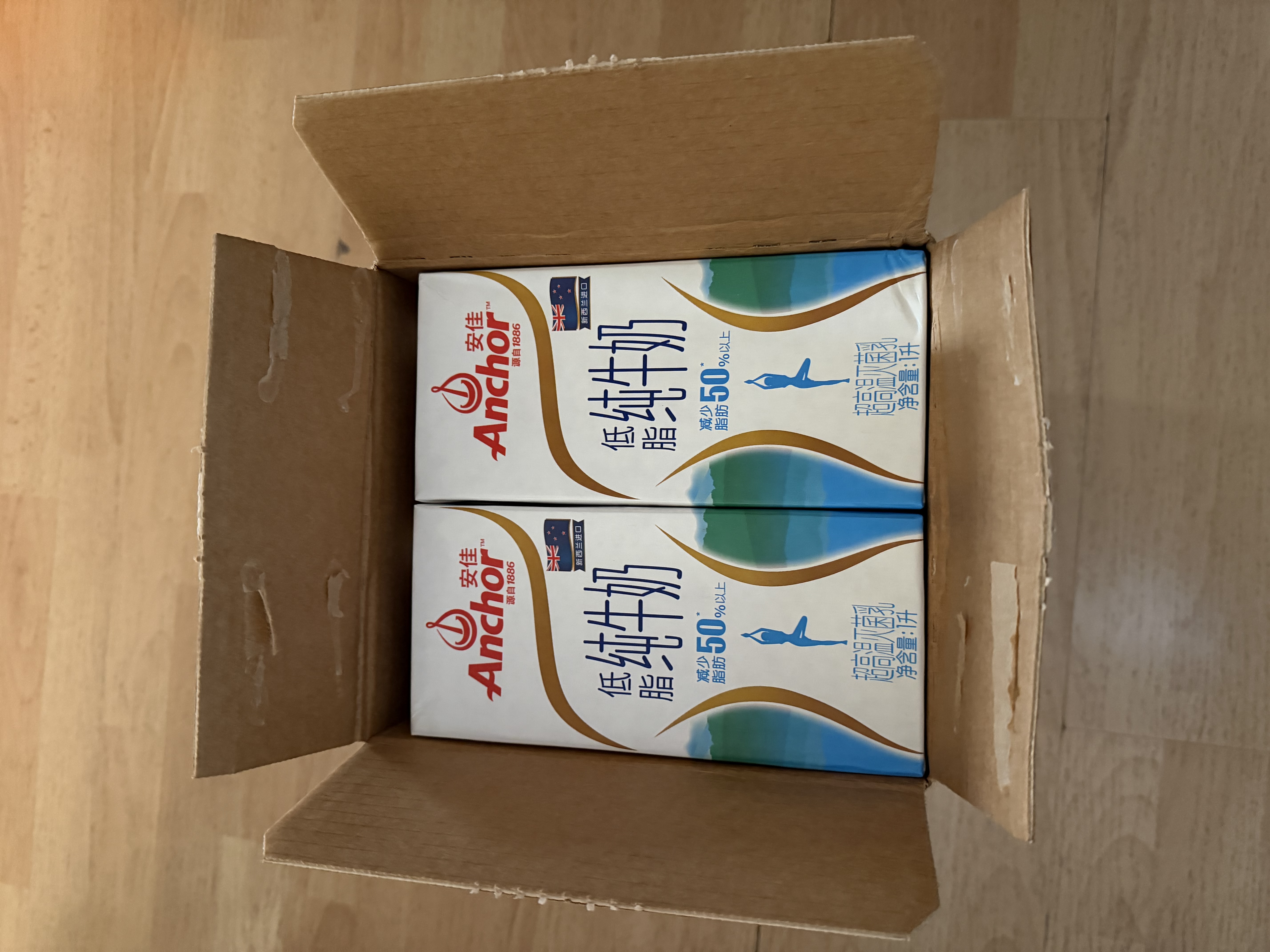 安佳（Anchor）低脂牛奶高钙纯牛奶新西兰原装进口草饲1L*12盒 减少50%脂肪  实拍图