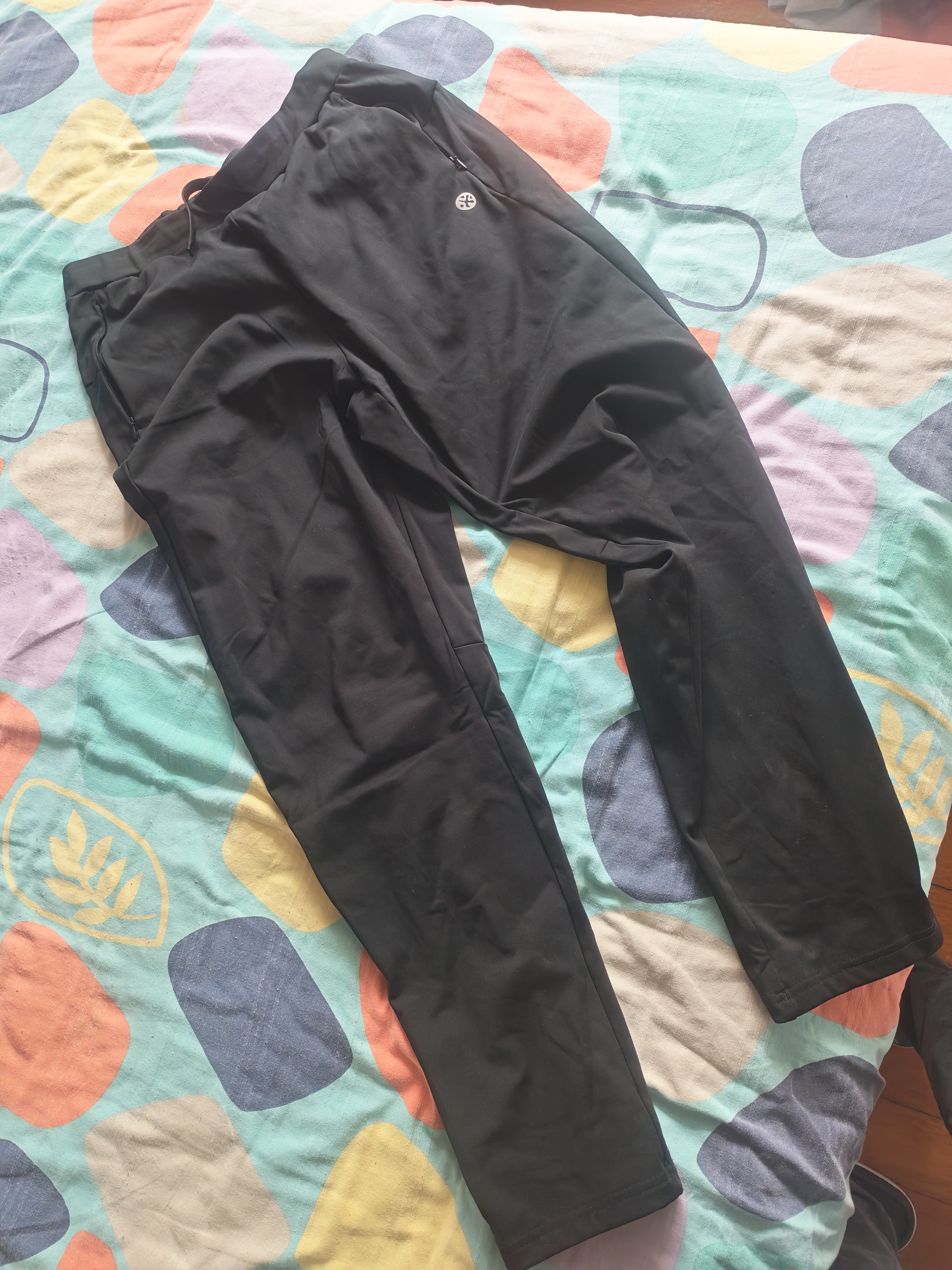 必迈（bmai）跑步轻弹抓绒长裤腰包款防风保暖训练运动裤通勤训练长裤 水墨黑 XL 男 实拍图