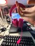 iKF V11 Pro2.0四模游戏耳机头戴式无线电竞7.1声道蓝牙屏显2.4G接收器FPS专用三角洲听声辨位 浆果色 实拍图