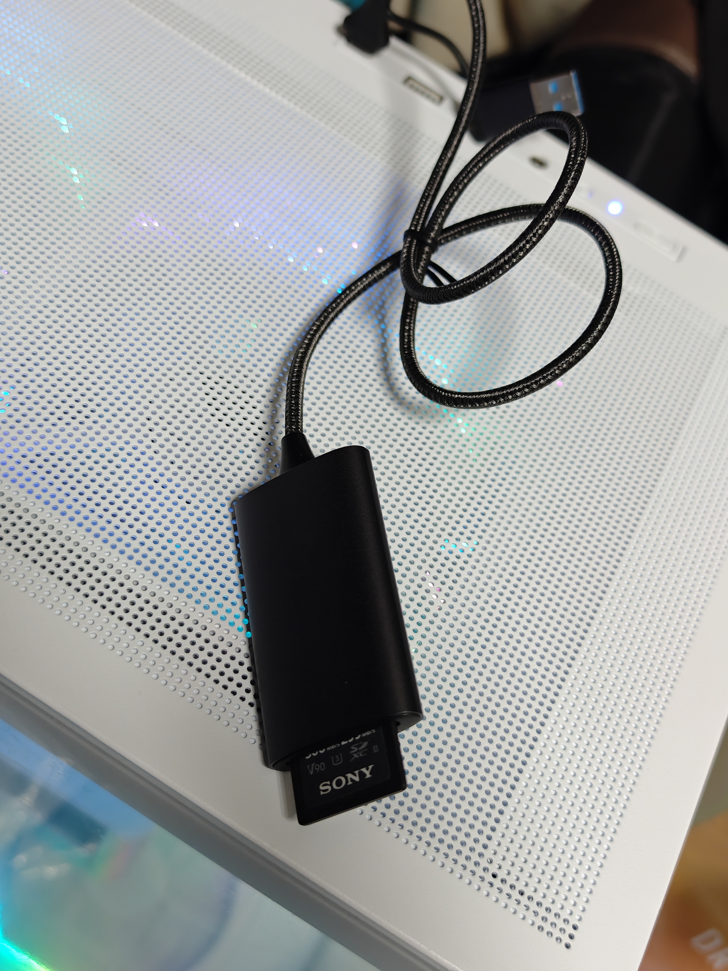 绿联USB/Type-C高速读卡器 SD/TF4.0双卡同读 适用电脑手机苹果17/iPad/单反运动相机 支持UHS-I/II卡 实拍图