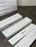 Apple/苹果 Pencil Pro 磁吸触控笔手写笔苹果笔电容笔书写绘画iPad笔 适用于iPad Pro/Air/mini机型 实拍图
