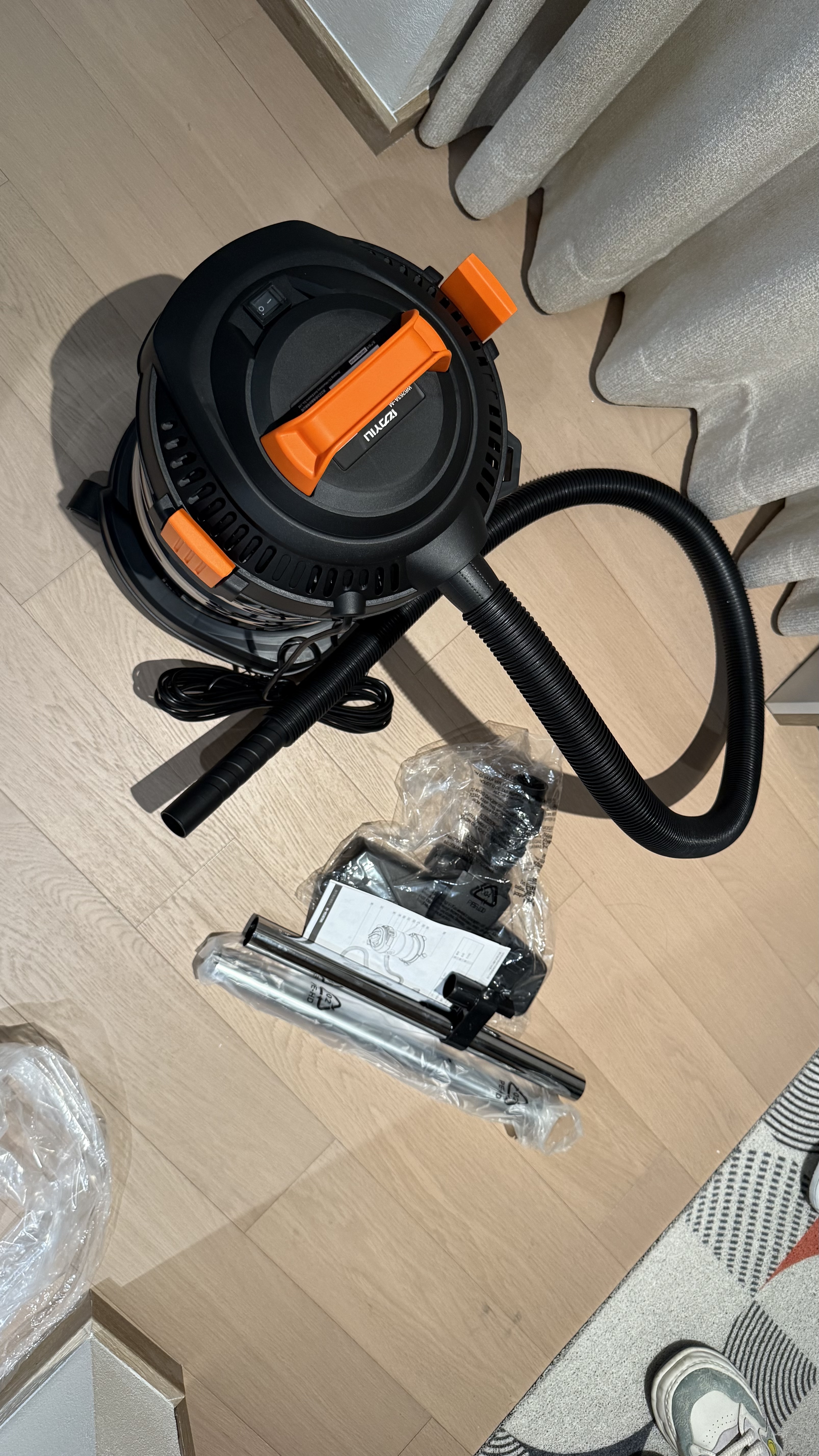 亿力桶式手持吸尘器家用超强大吸力工业级车载商用大功率有线干湿两用宠物吸猫毛神器地毯开荒保洁6263 实拍图