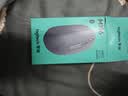 罗技（Logitech）M196 无线蓝牙鼠标 办公鼠标 笔记本商务办公家用 小巧便携 对称手型 石墨灰 实拍图