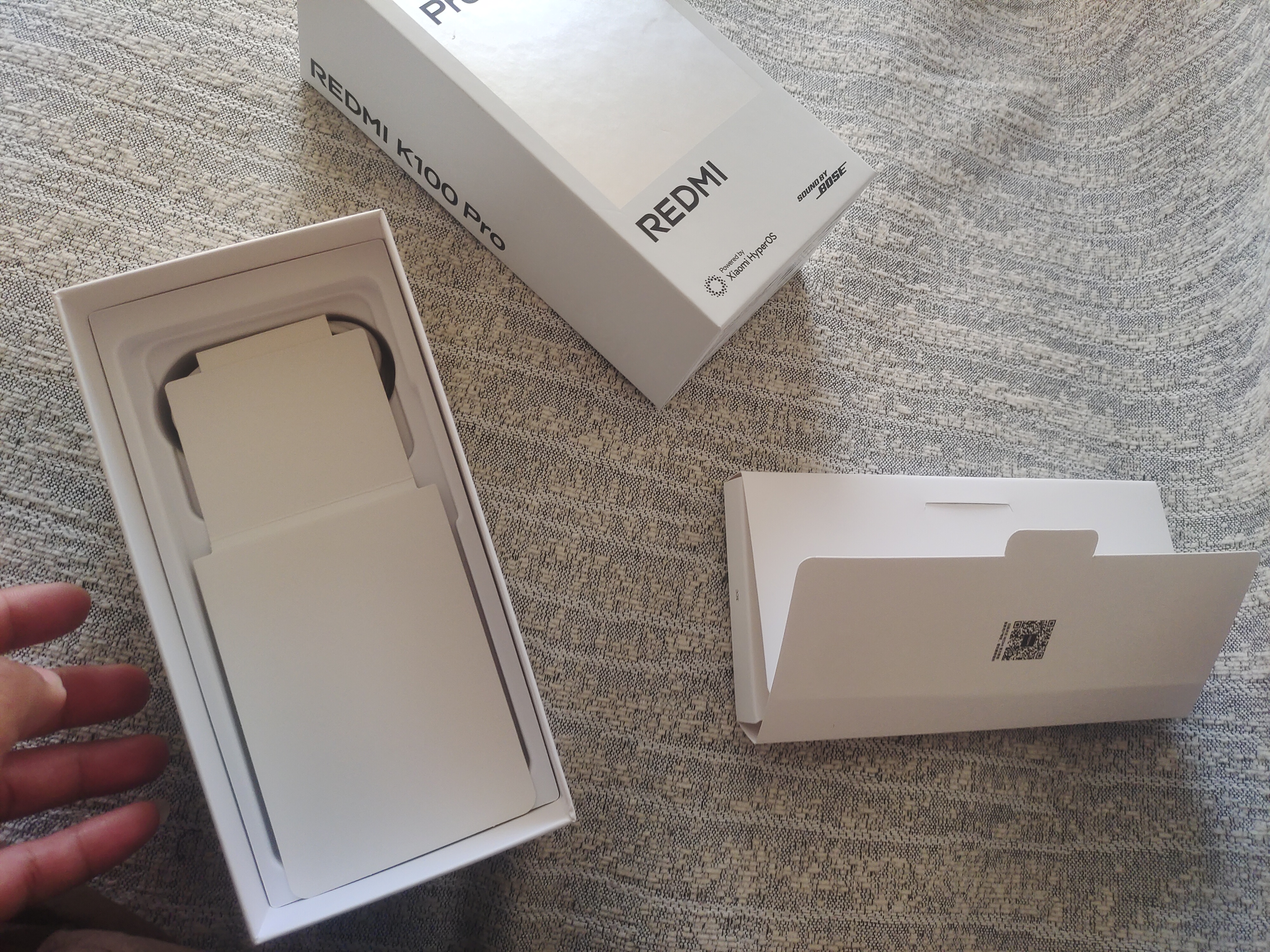 小米REDMI K100 Pro 第五代骁龙8至尊版VSeries 185Hz高刷红米5G学生手机 赤霞珠红 12GB+256GB 实拍图