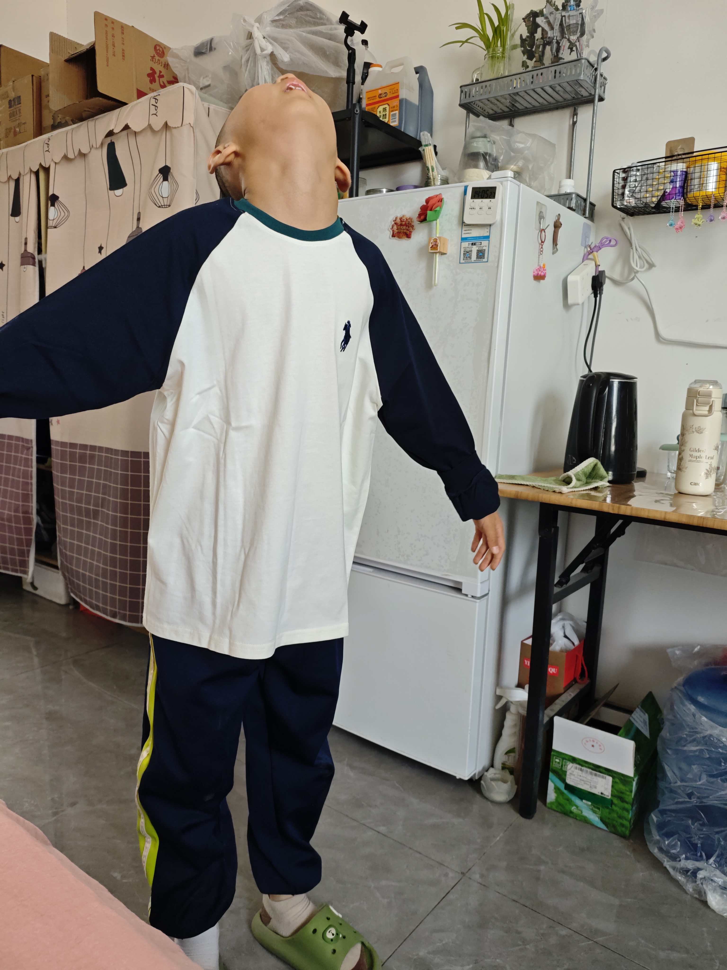 左西男童长袖T恤2026春秋款儿童纯棉打底衫插肩撞色百搭 藏青色 150 实拍图