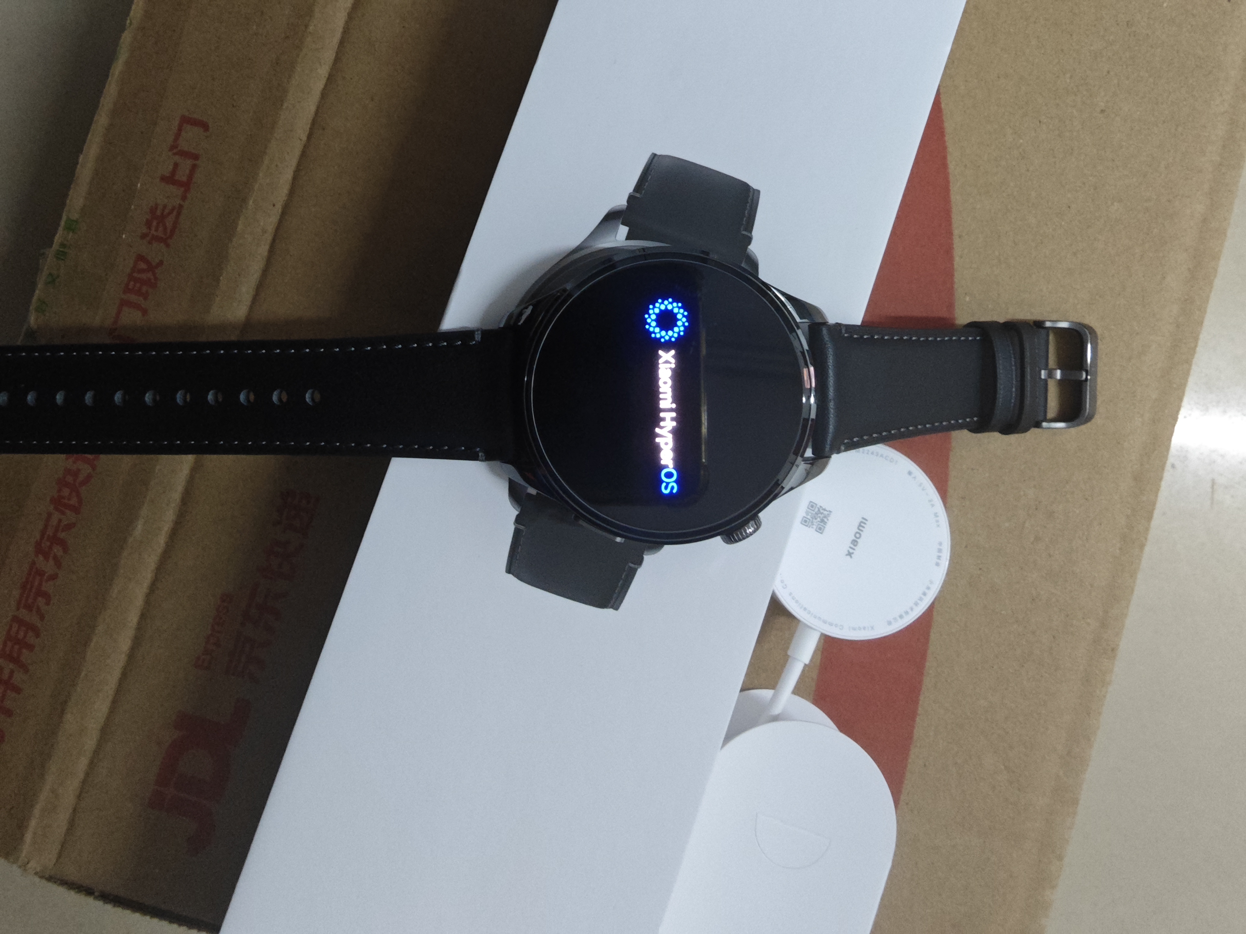 小米（MI）Xiaomi Watch 5 eSIM 全智能旗舰手表 智能手势控制 心脏健康 健身房模式  黑色真皮款 独立通话 实拍图