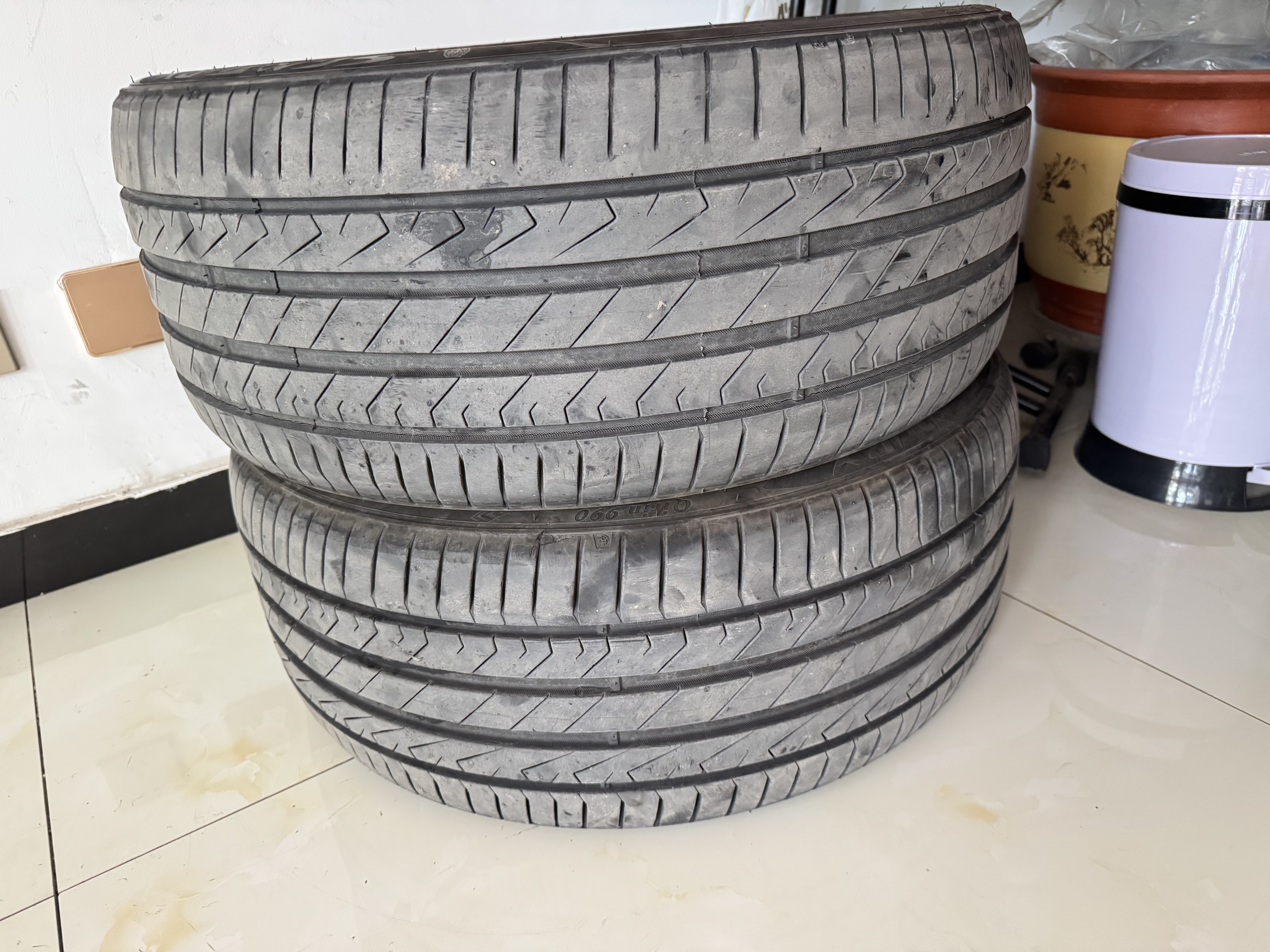 优科豪马轮胎 215/55R17 94V E70B 原配广汽本田缤智/奥德赛/凯美瑞/尊瑞 实拍图