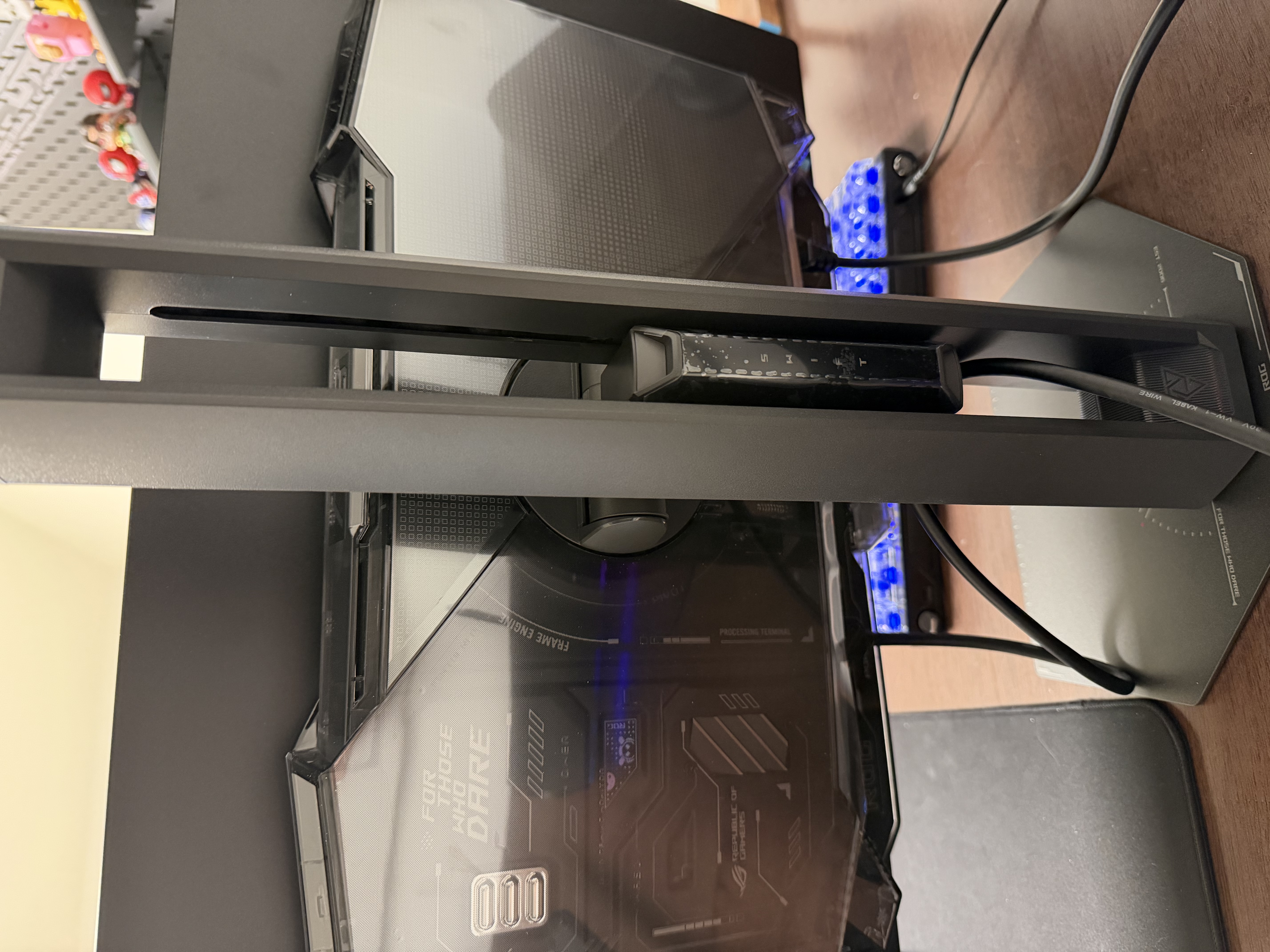 华硕ROG 超梦25 720 PG259QWS 24.5英寸720Hz OLED显示器 Esport功能0.02ms响应游戏显示器新一代OLED 实拍图