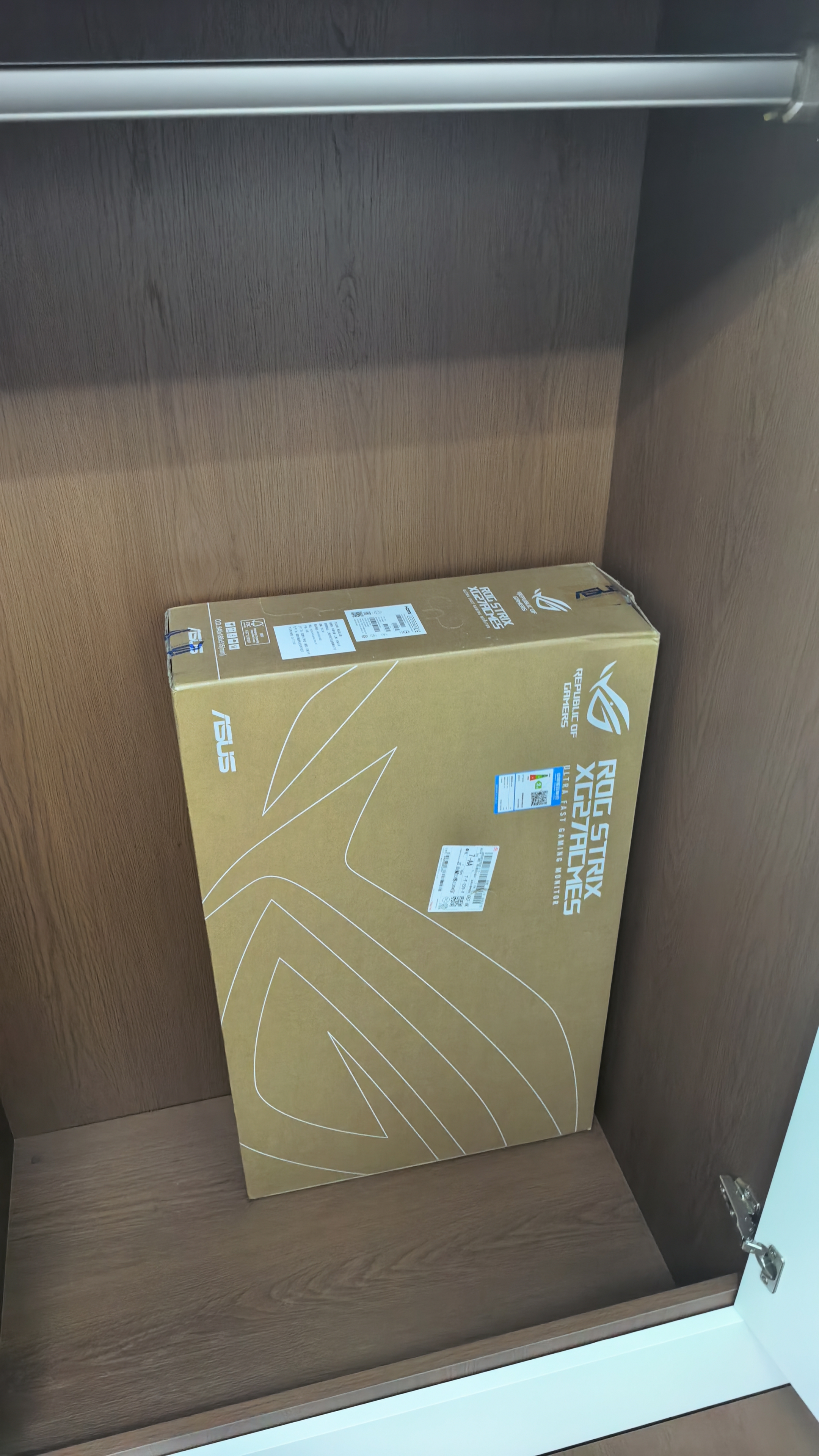 华硕ROG 绝杀27二代 XG27ACMES 27英寸显示器2K 240Hz电竞显示器2代超频255Hz HDR400 G-Sync HDMI 2.1 实拍图