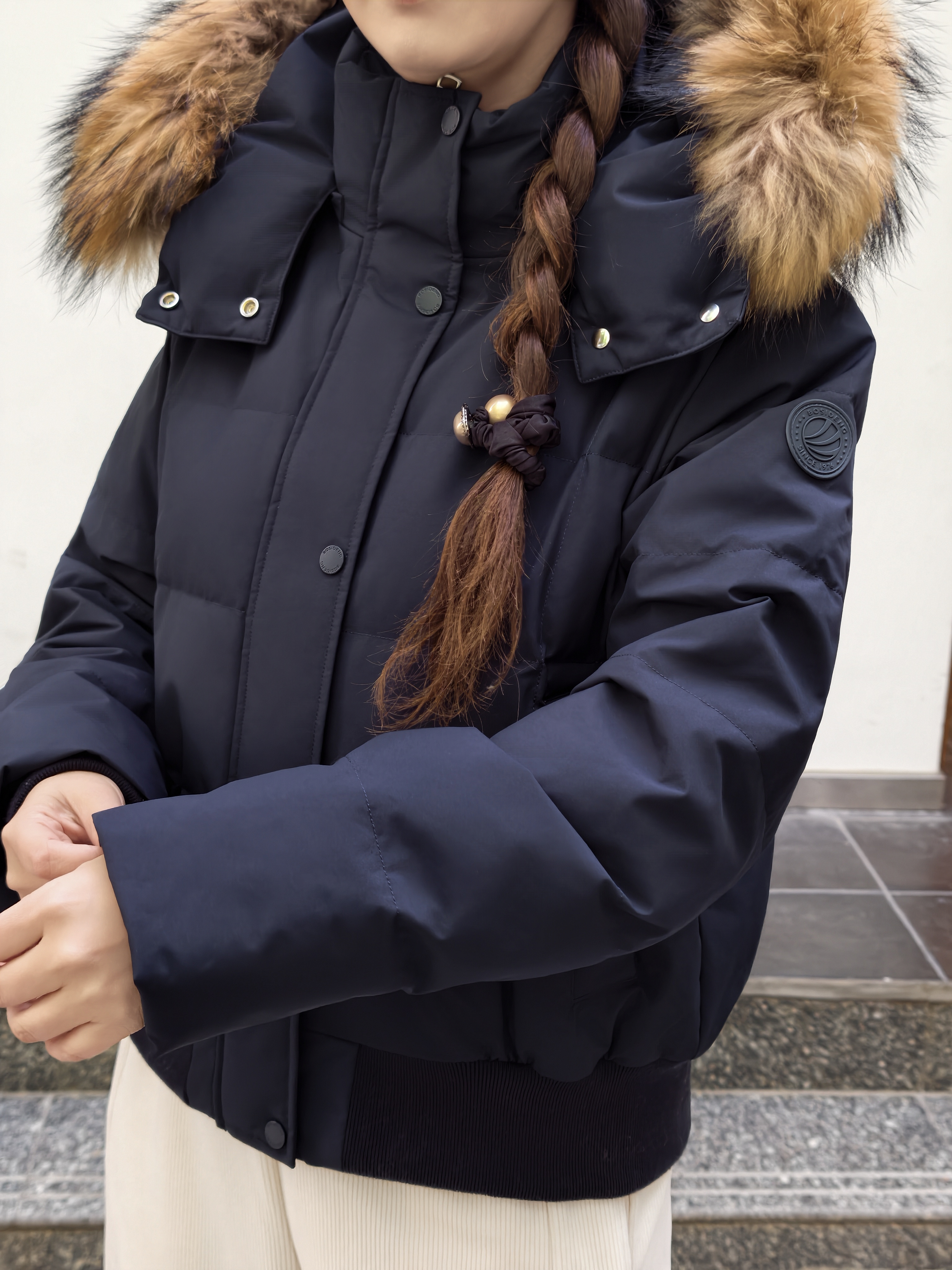 波司登【谷爱凌同款】26年冬休闲女款毛领脱卸帽短款羽绒服B260245362 实拍图
