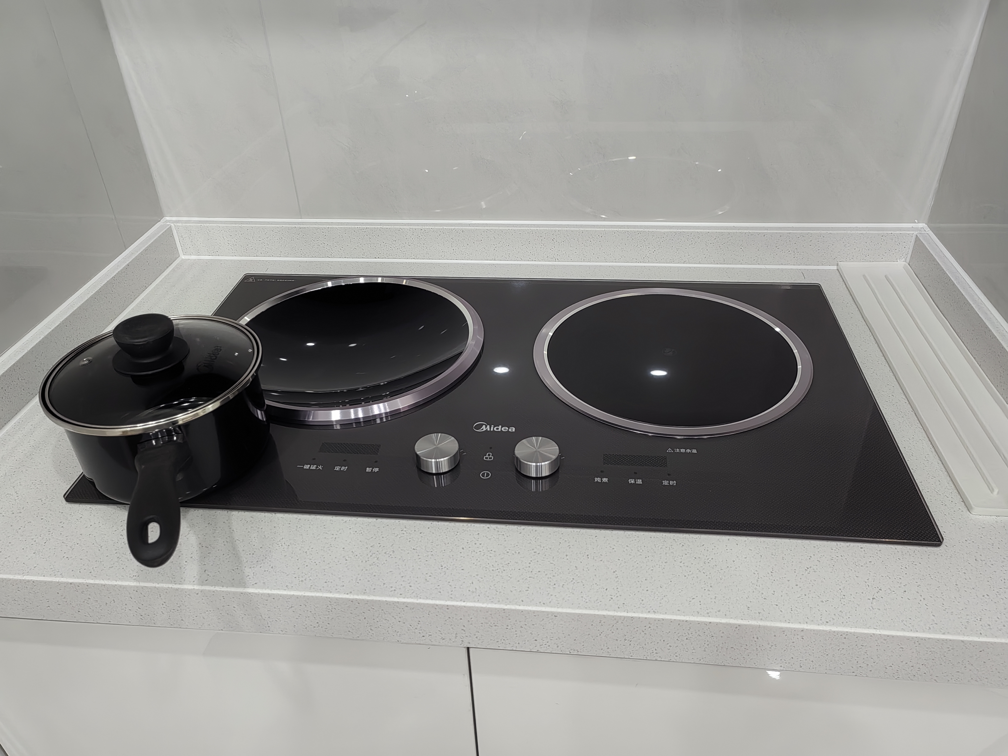 美的（Midea）凹面电磁炉双灶3500W大功率电陶炉嵌入式电磁灶不挑锅具恒匀火灶台一体面板多档控温DZ35AT09P 实拍图