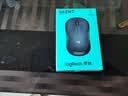 罗技（Logitech）M221 轻音鼠标 无线鼠标 办公鼠标 对称鼠标 带无线微型接收器 米白色 实拍图