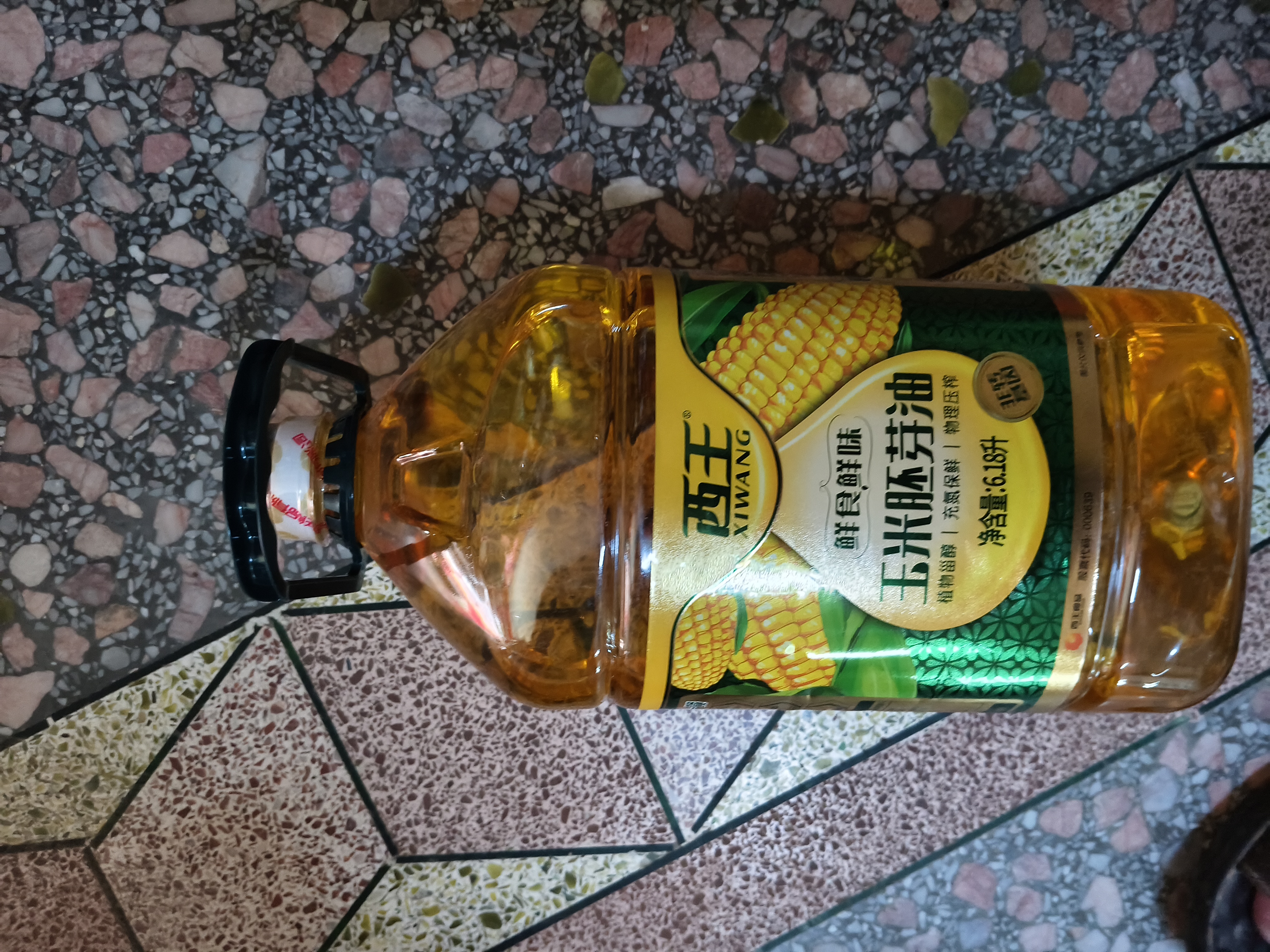 西王 食用油 玉米胚芽油6.18L 非转基因物理压榨 （新老包装随机发） 实拍图