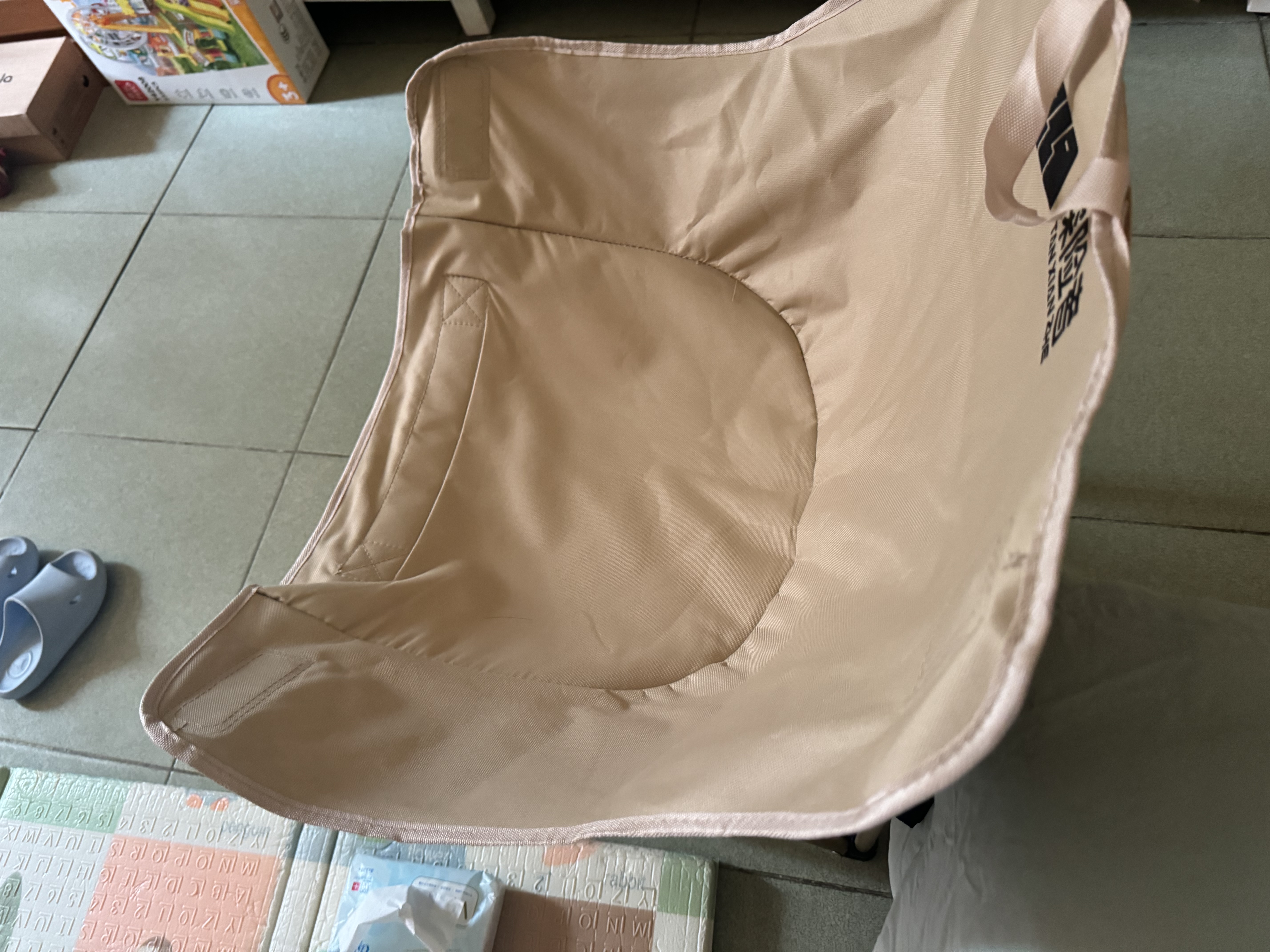 探险者（TAN XIAN ZHE）户外折叠椅露营椅子月亮椅便携折叠桌椅高靠背躺椅小凳子钓鱼椅 经典舒适款卡其【3重绷带加固】 实拍图