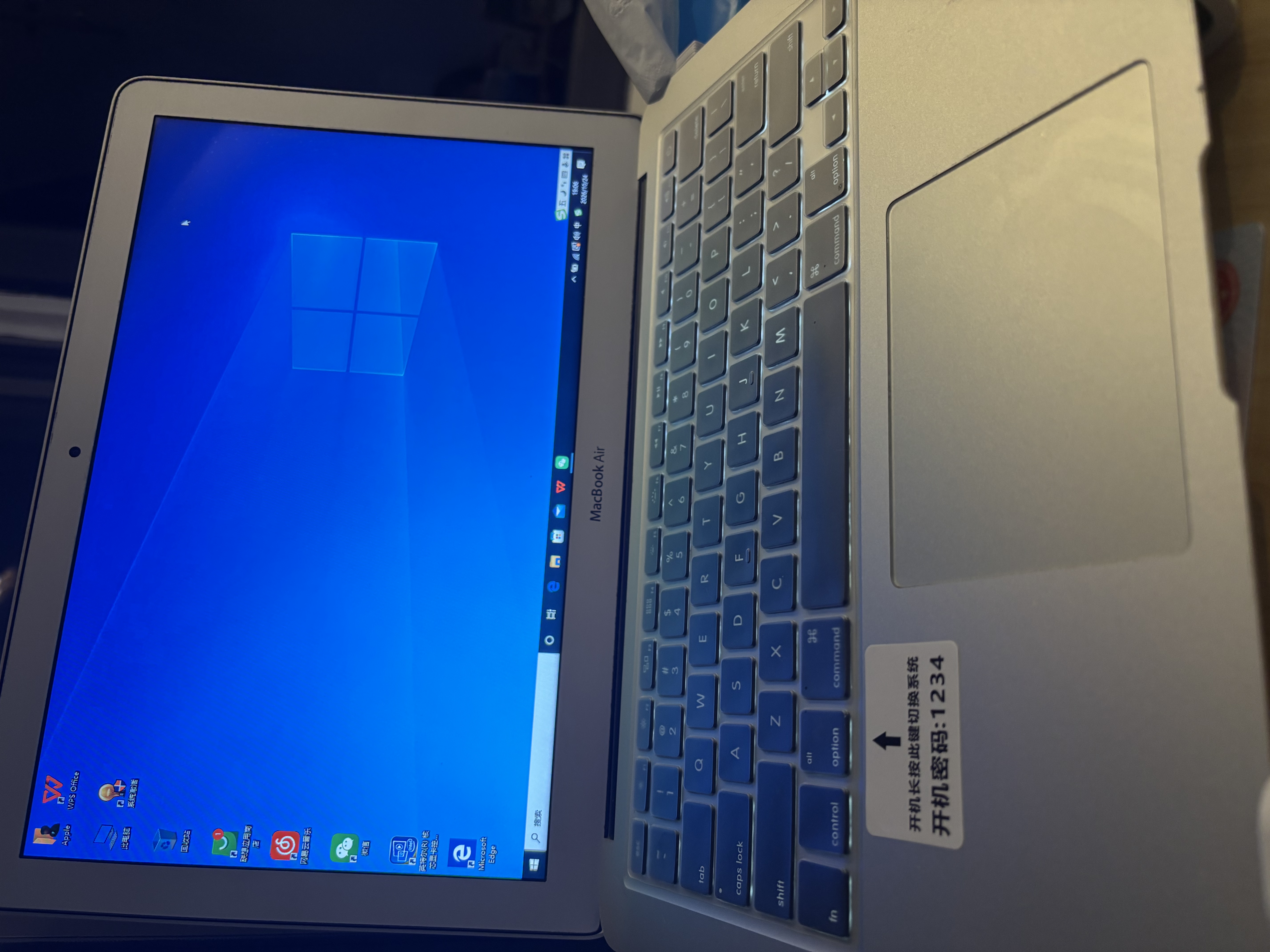苹果（Apple） MacBook Pro/Air 二手苹果笔记本电脑 商务 办公 游戏 设计 剪辑 95新【超薄丨店长力荐】17款D42-8G/256 实拍图
