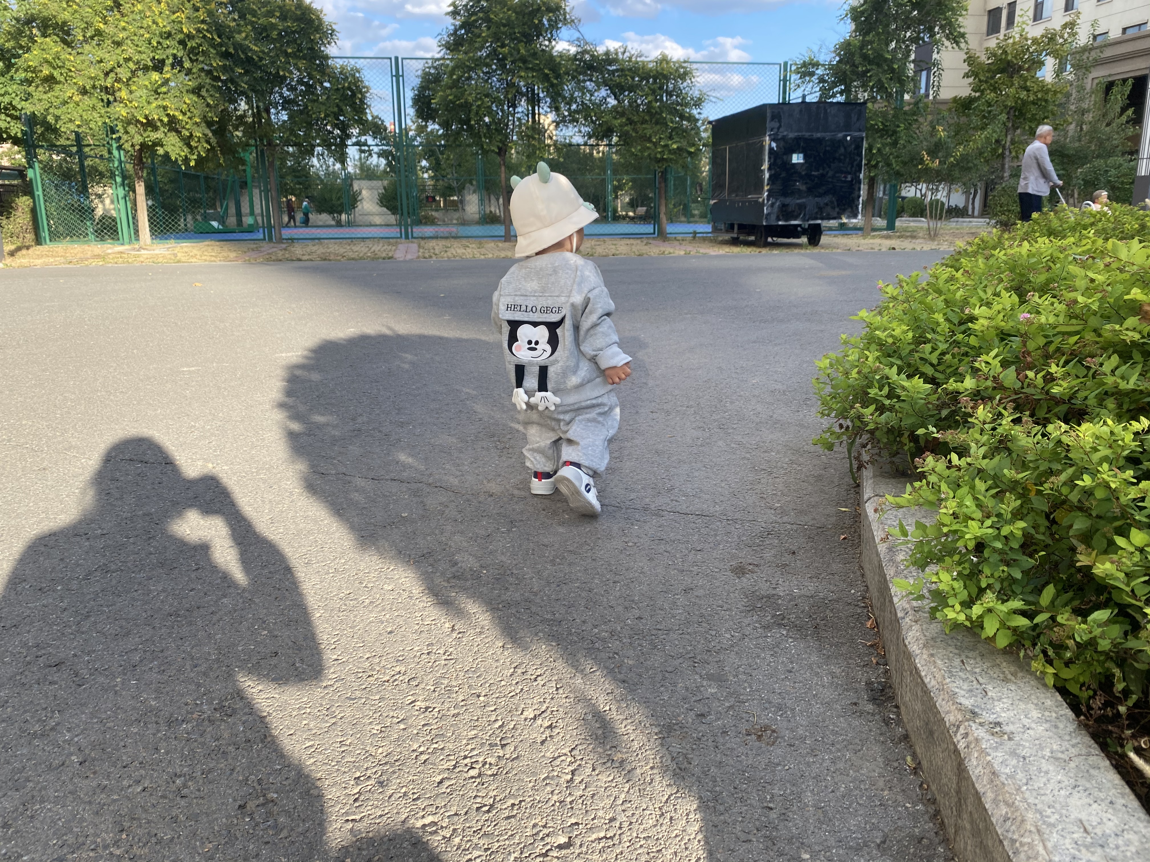 基诺浦婴儿步前鞋 春秋季软底宝宝地板鞋 男女儿童学步鞋GB2491白色 实拍图