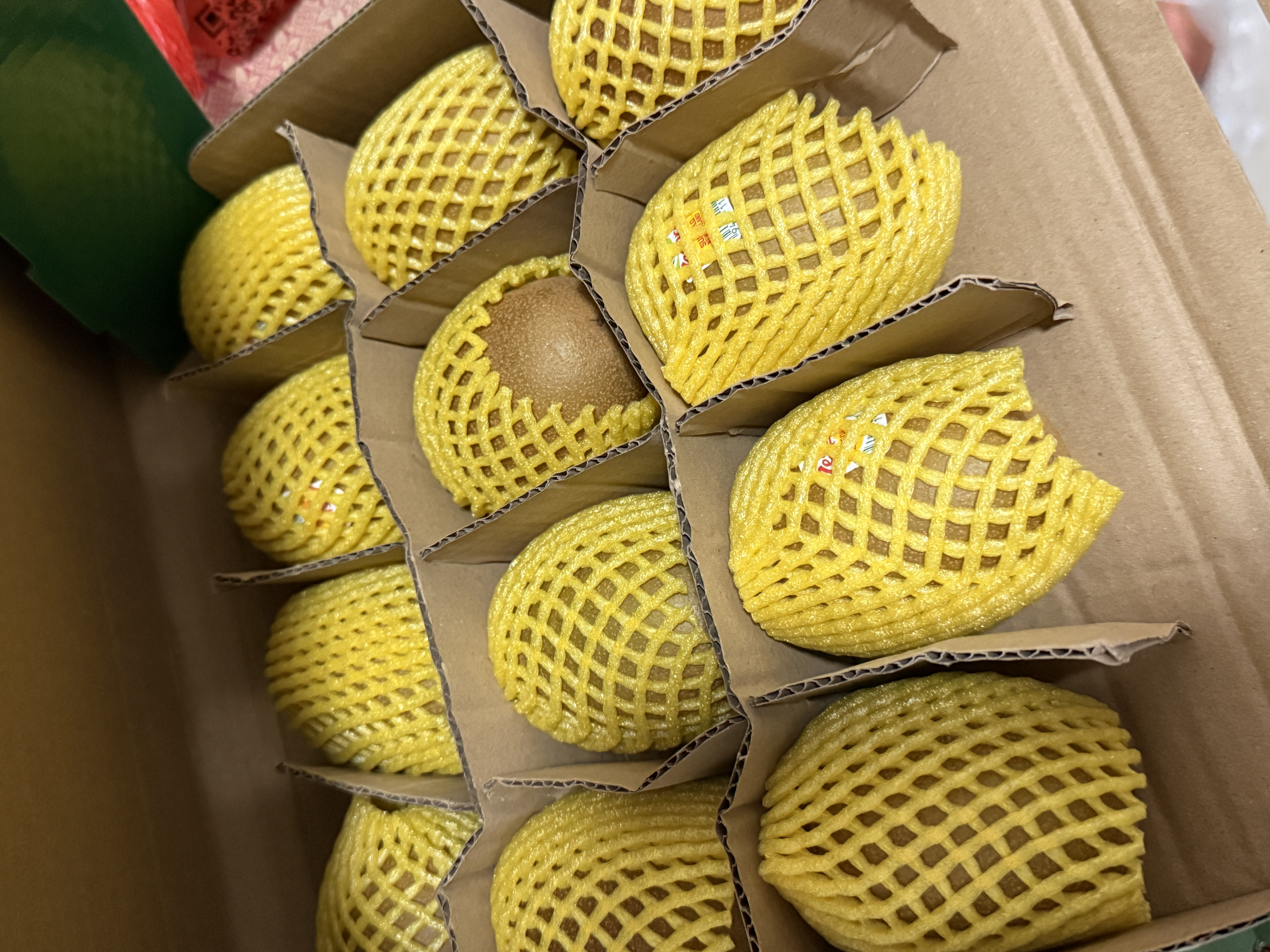 佳沛（zespri）新西兰金奇异果12粒特大果124-146g猕猴桃水果礼盒 实拍图