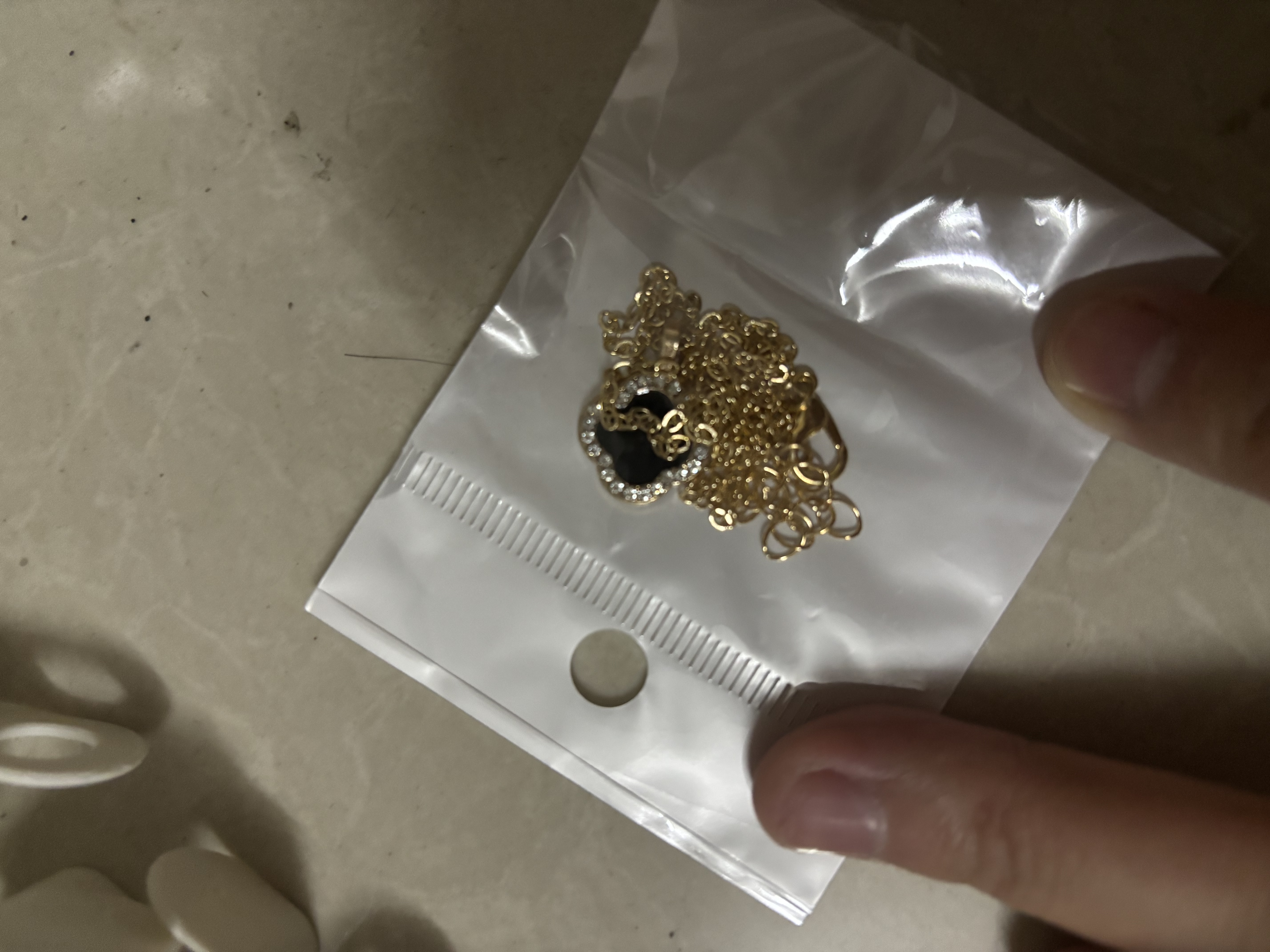 四叶花夏百搭女秋冬时尚小香风气质项链轻奢小众ins潮网红锁骨链 黑四叶草项链【金色】 实拍图