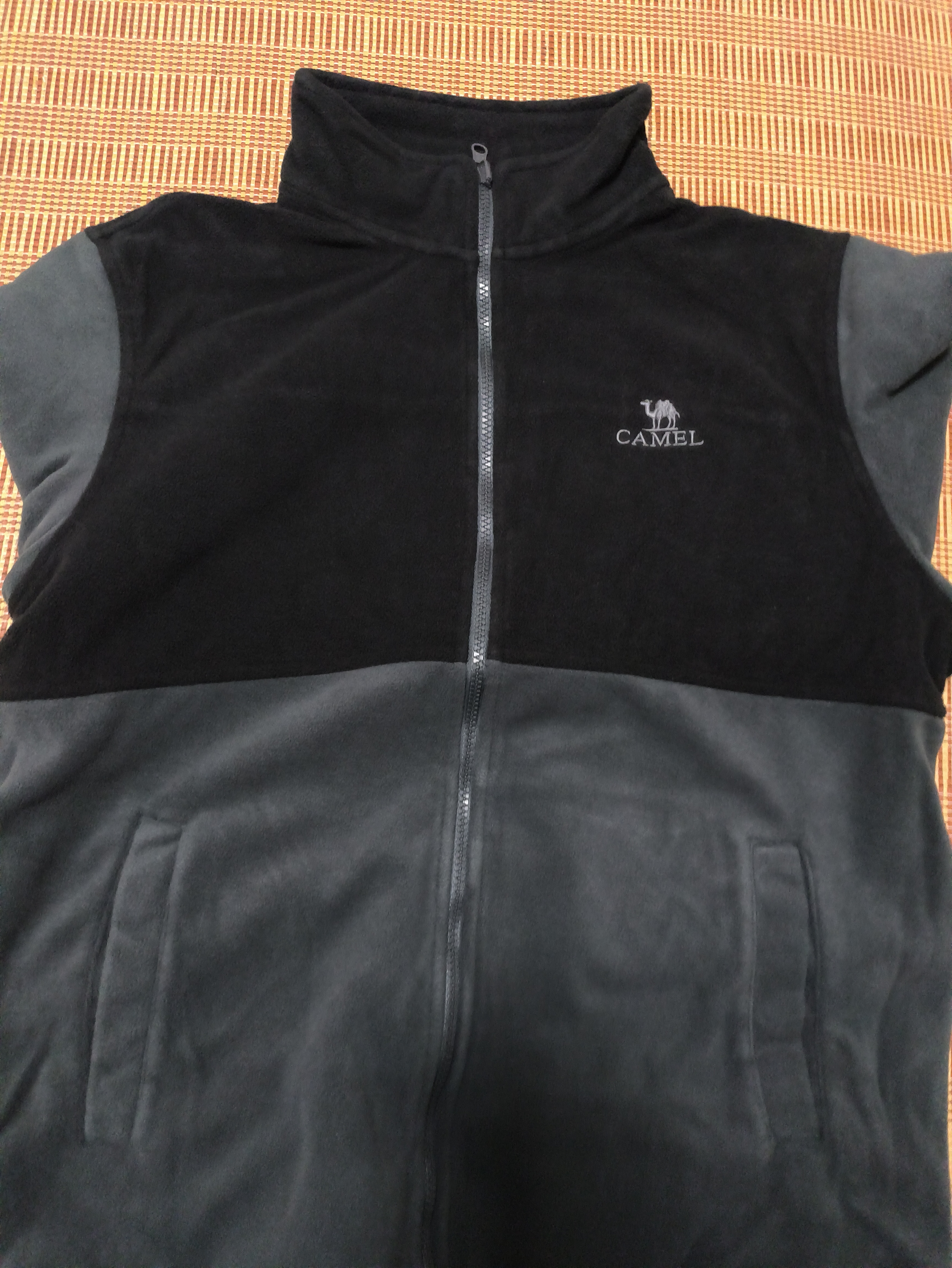 骆驼（CAMEL）三防冲锋衣户外登山服防风防水防污三合一运动外套 AD12263514X，抓绒内胆 幻影黑 男女 3XL 实拍图