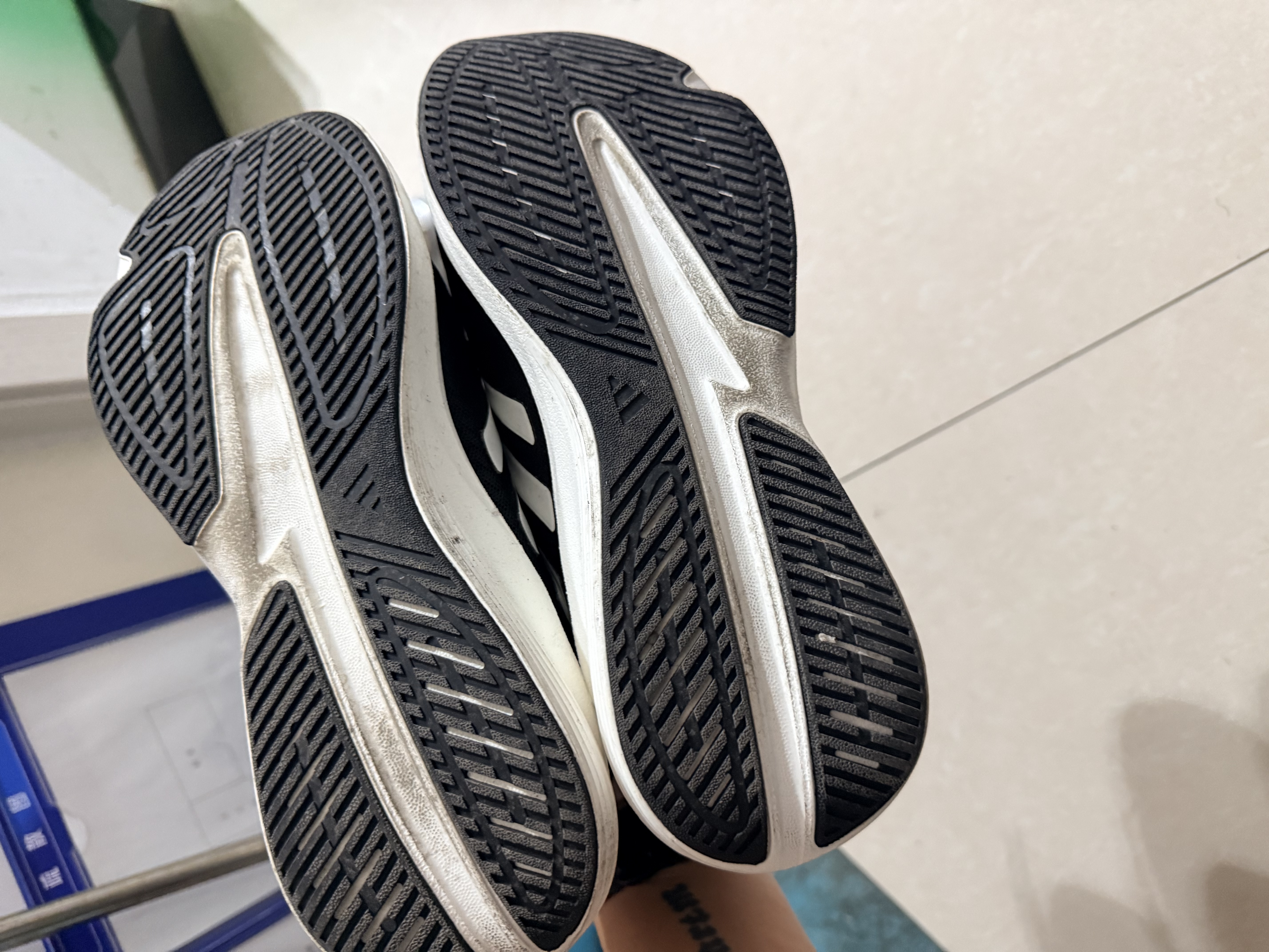 阿迪达斯（adidas） 男女跑步鞋减震防滑耐磨舒适跑步运动鞋 实拍图
