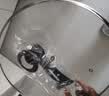 京严传家老炒锅铁锅无涂层炒菜不粘锅家用精铁锅具燃气电磁炉用已开锅 【灶具通用】适合2-3人  赠盖铲  直径 30cm 百年工艺｜传统铁锅｜健康不沾 实拍图