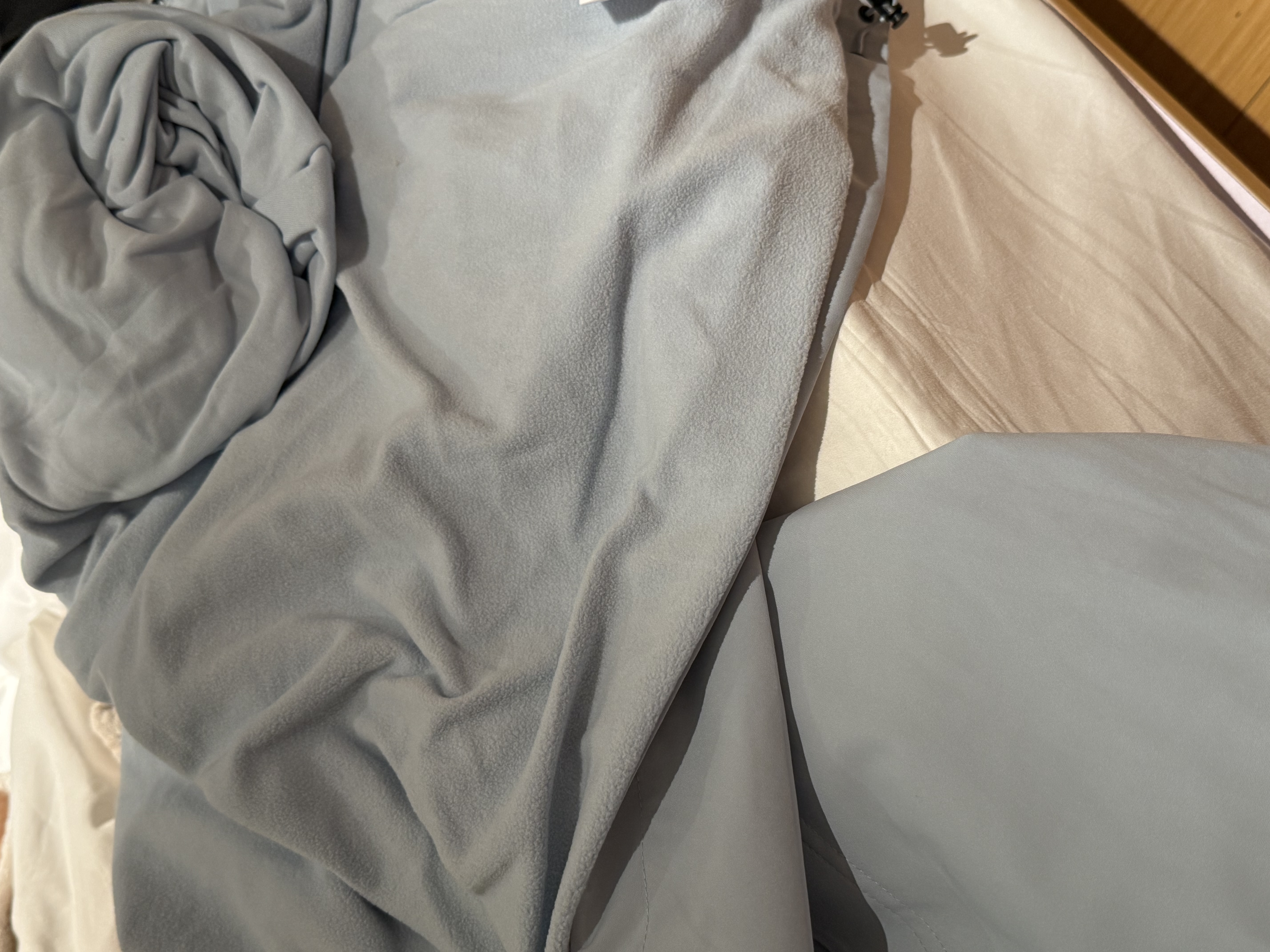 骆驼（CAMEL）户外三防夹克秋冬季新款男女士防风防泼水登山服加绒休闲风衣外套 实拍图