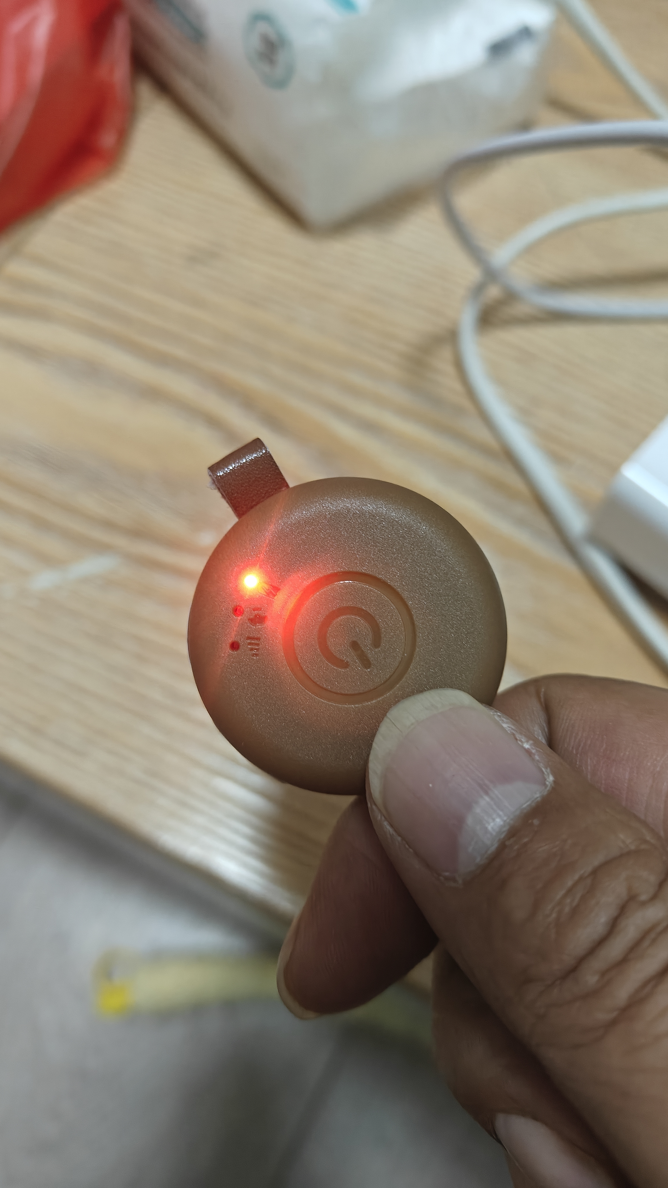 万位GPS定位器追踪器北斗防丢器宠物儿童老人钥匙扣定位器Airtag防丢 实拍图