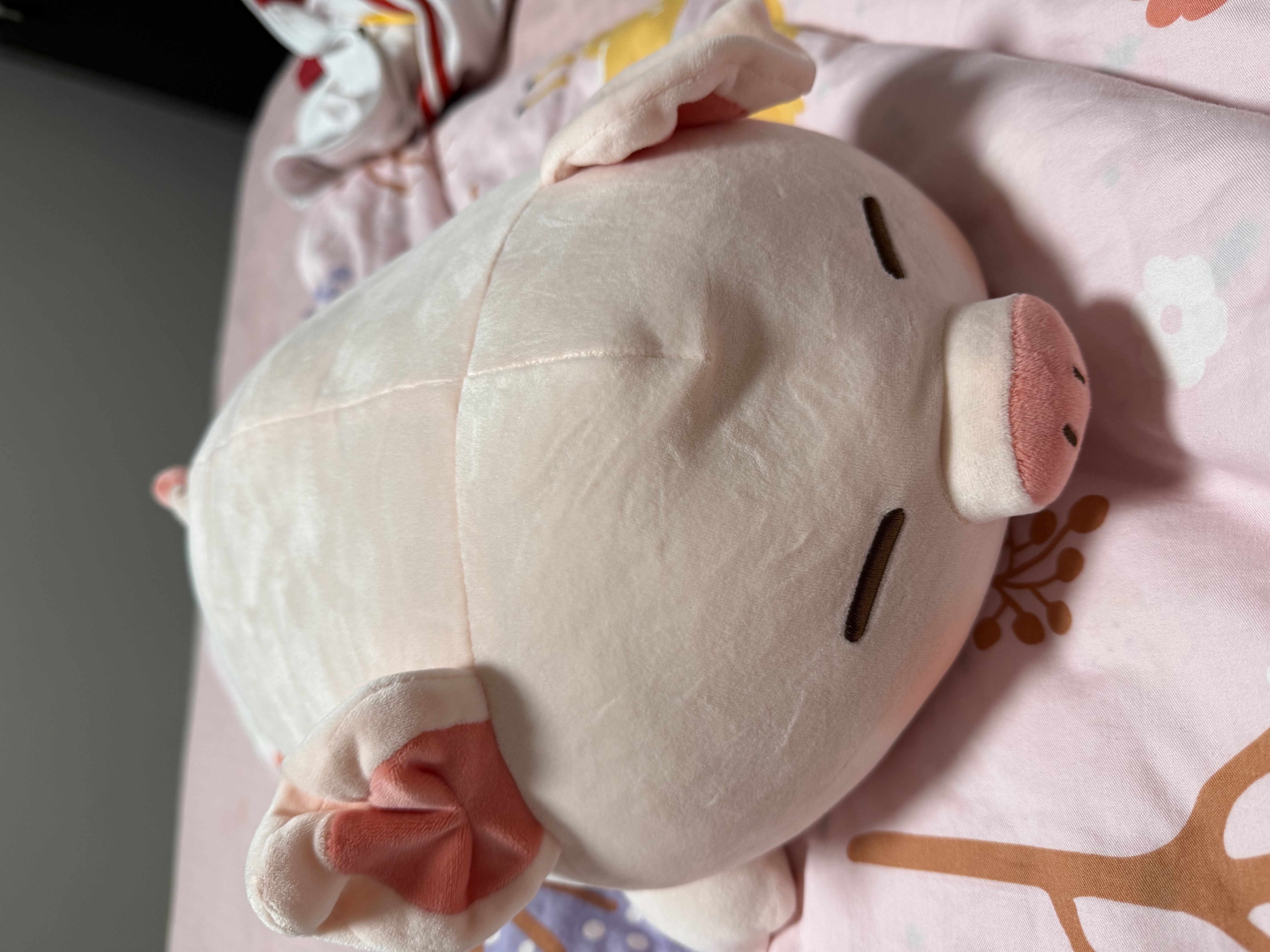 名创优品（MINISO）小猪B-BO玩偶公仔毛绒娃娃抱枕靠枕生日礼物女儿童玩具趴趴bobo猪 实拍图