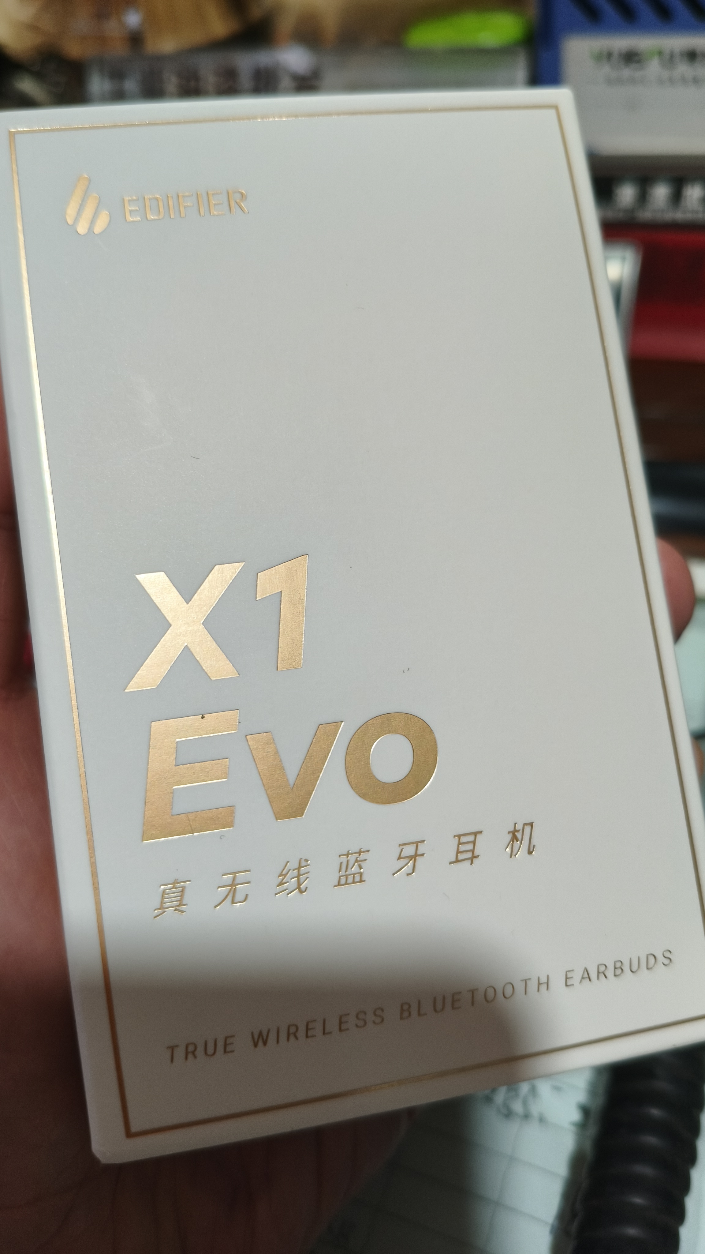 漫步者（EDIFIER）X1 Evo 真无线蓝牙耳机 蓝牙6.0 翻译机 适用苹果华为小米OPPO手机 雾白 实拍图